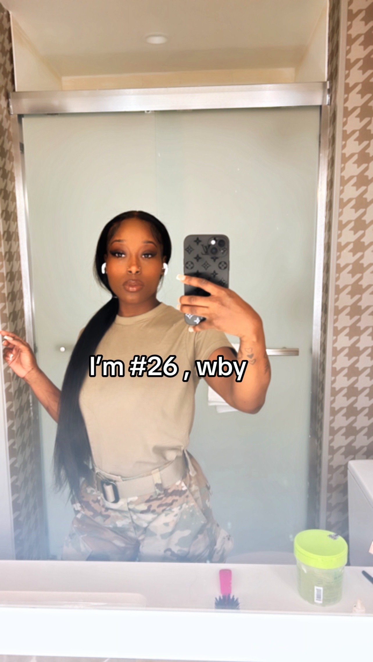 @M$. Pretty 🫦
