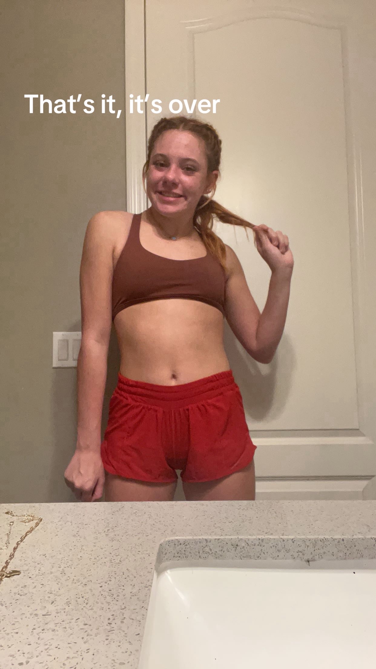 @Ellie☘️