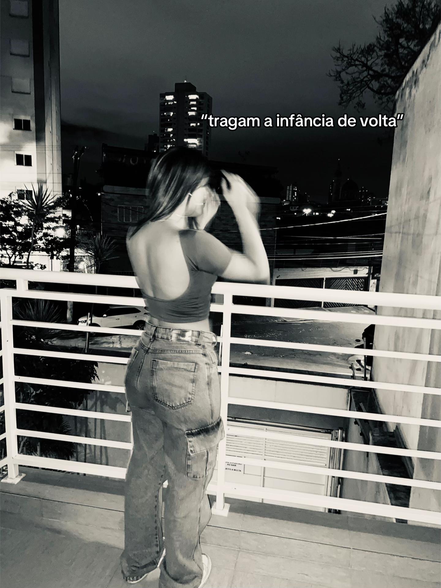 @karollinyxzz