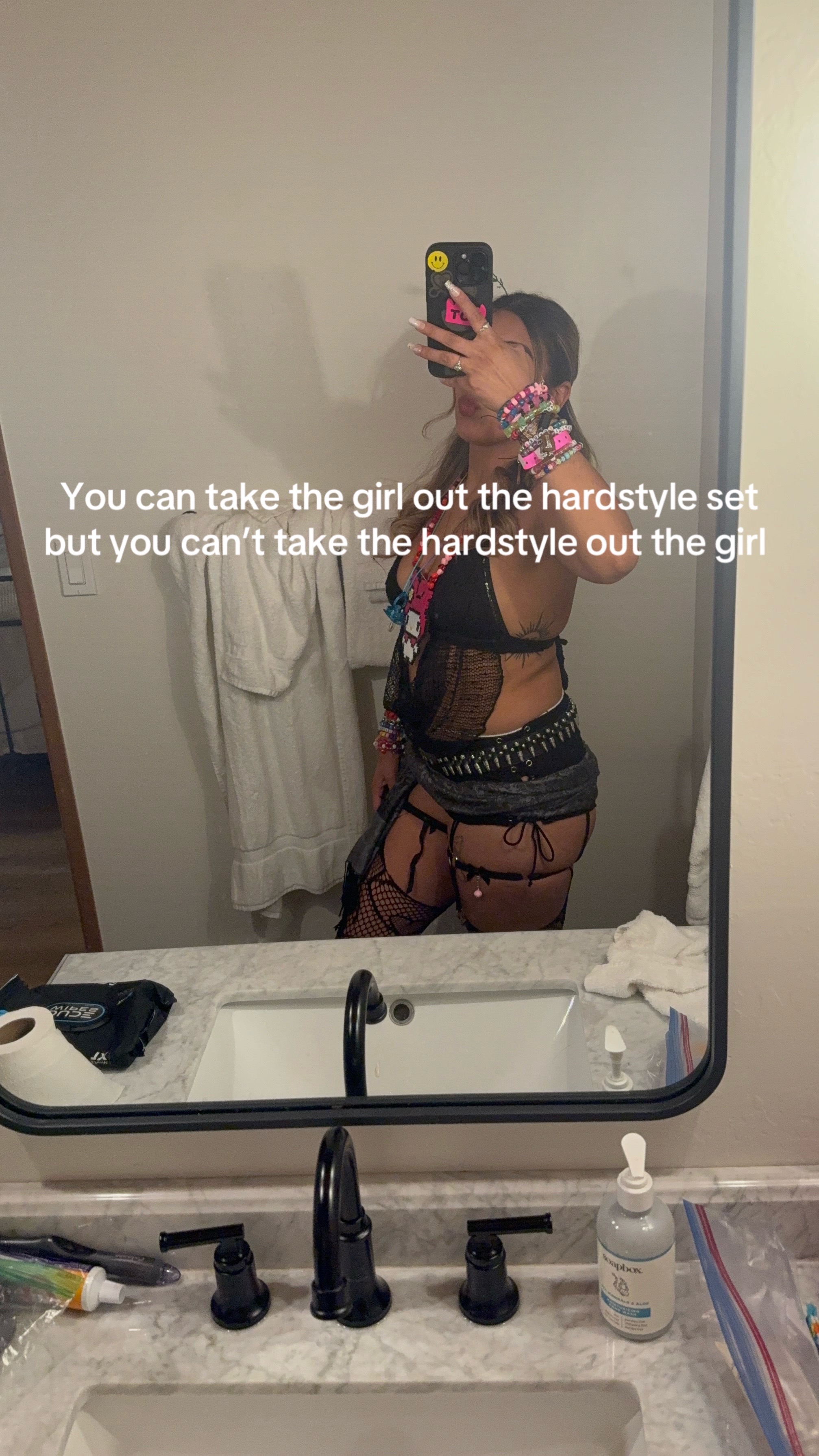 @:3