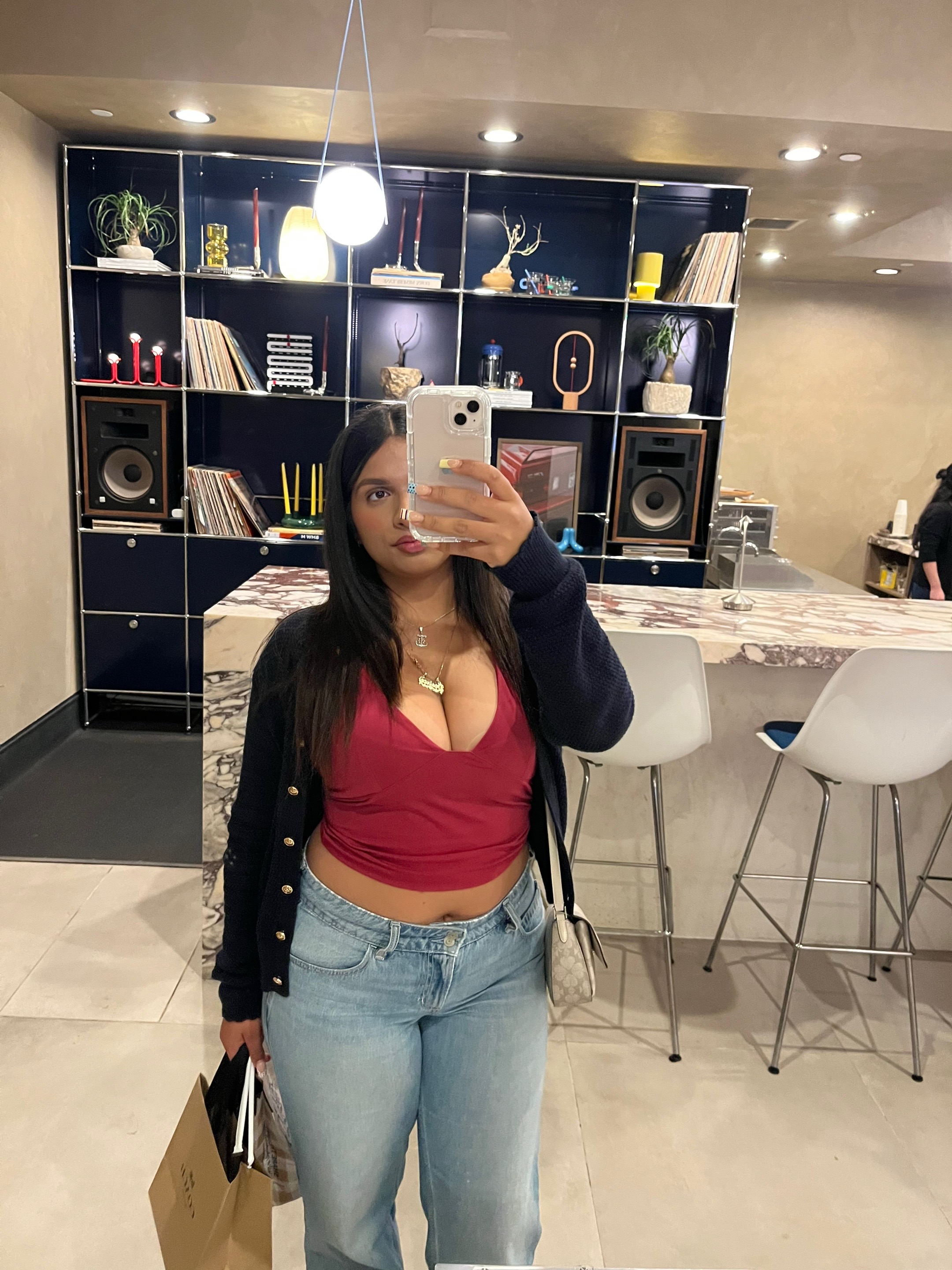 @Desiree🌸