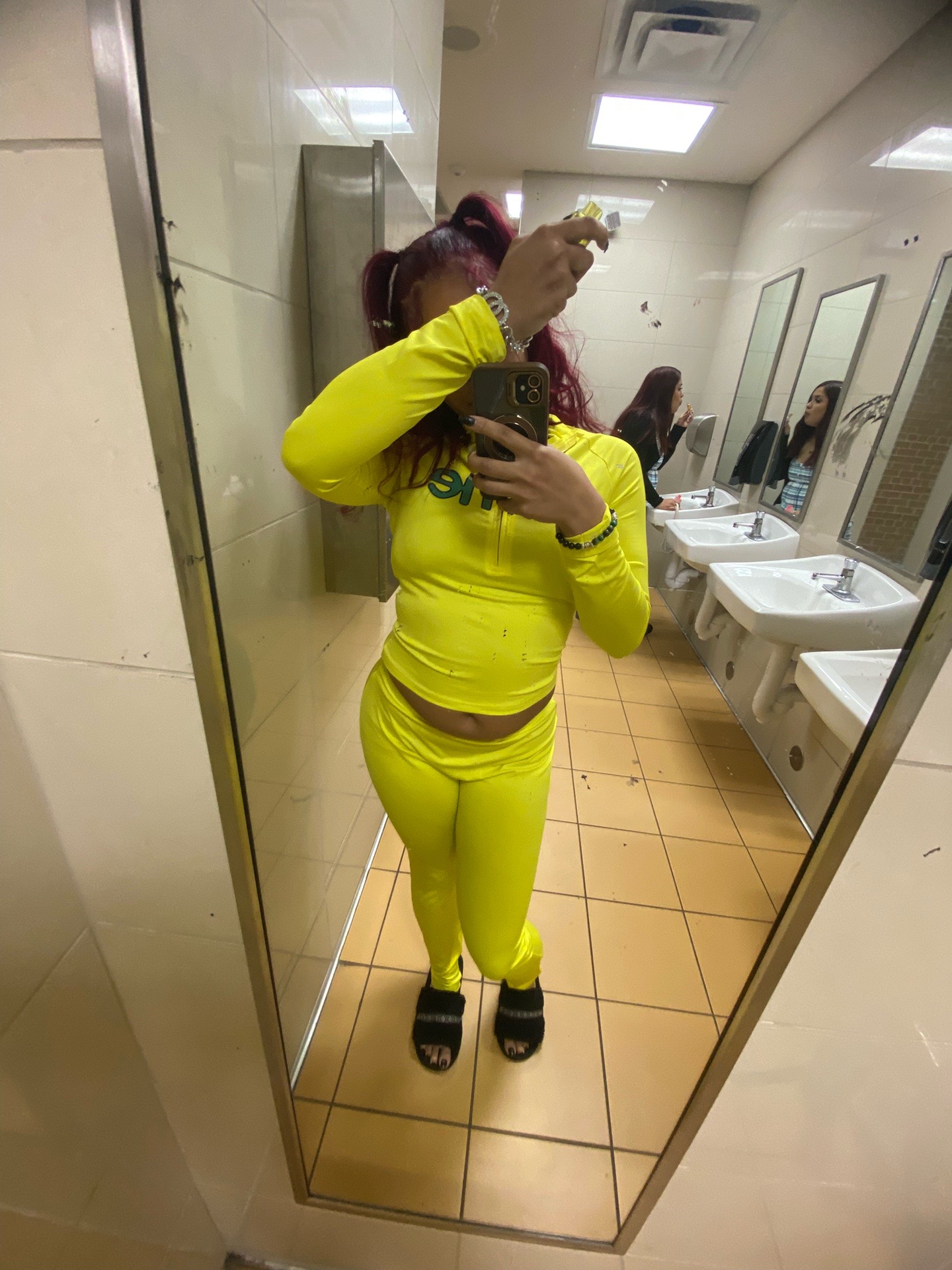 @Thick_redbone