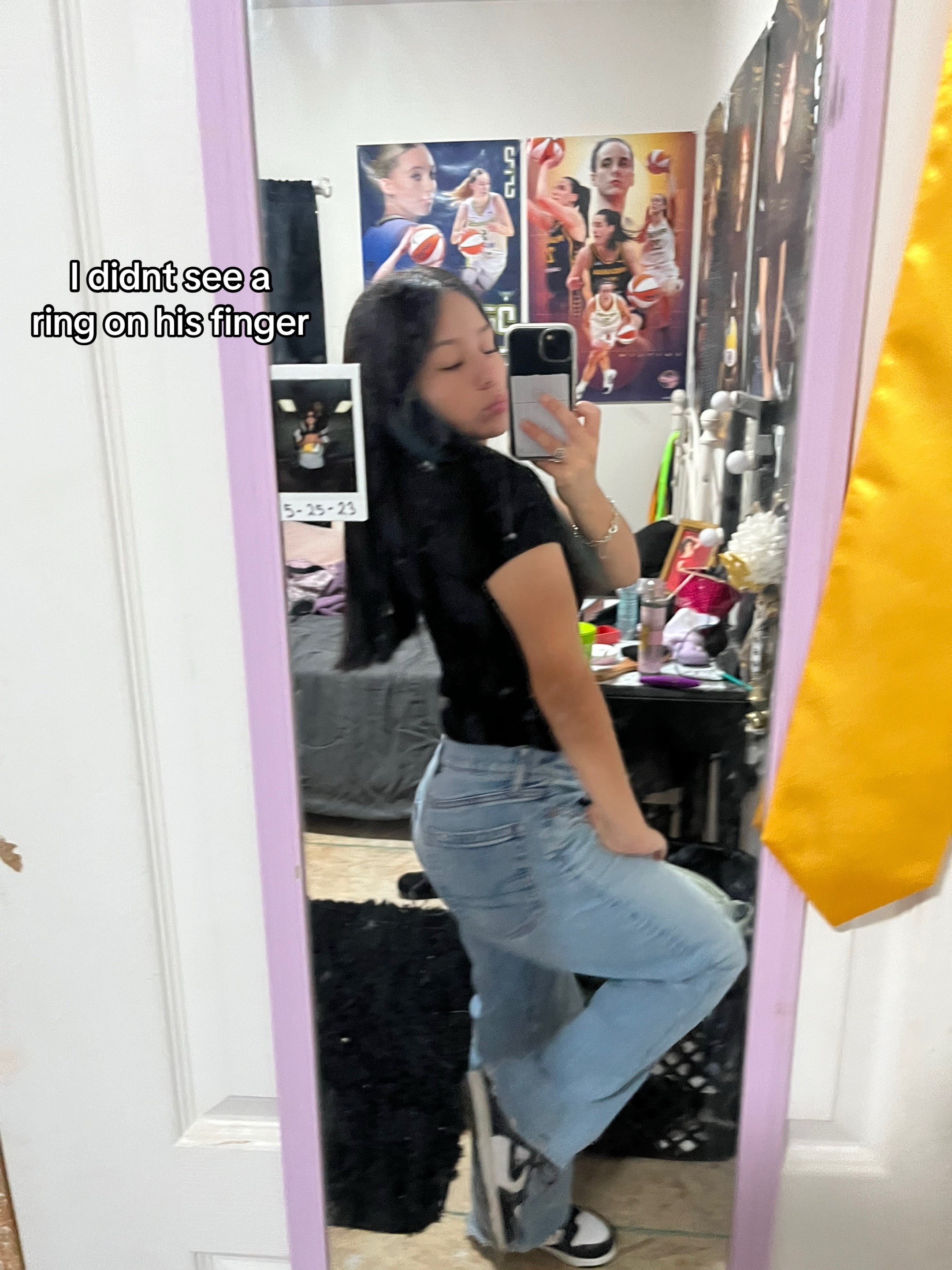 @_amberlyyy