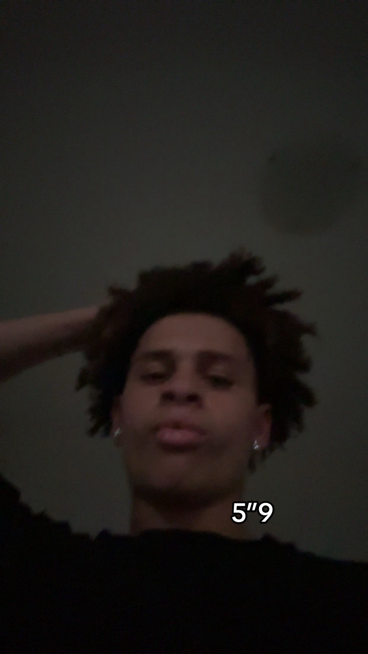 @⃟