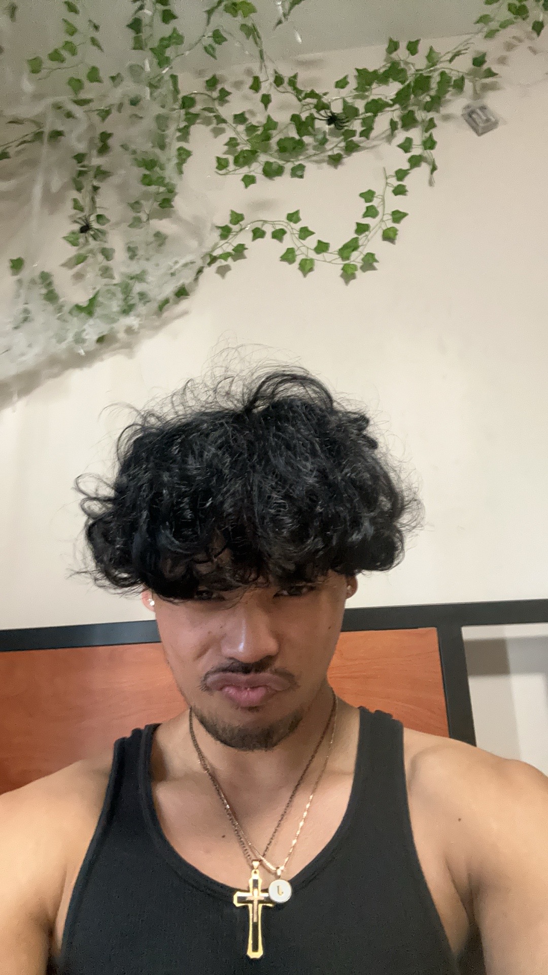 @N 0 I R