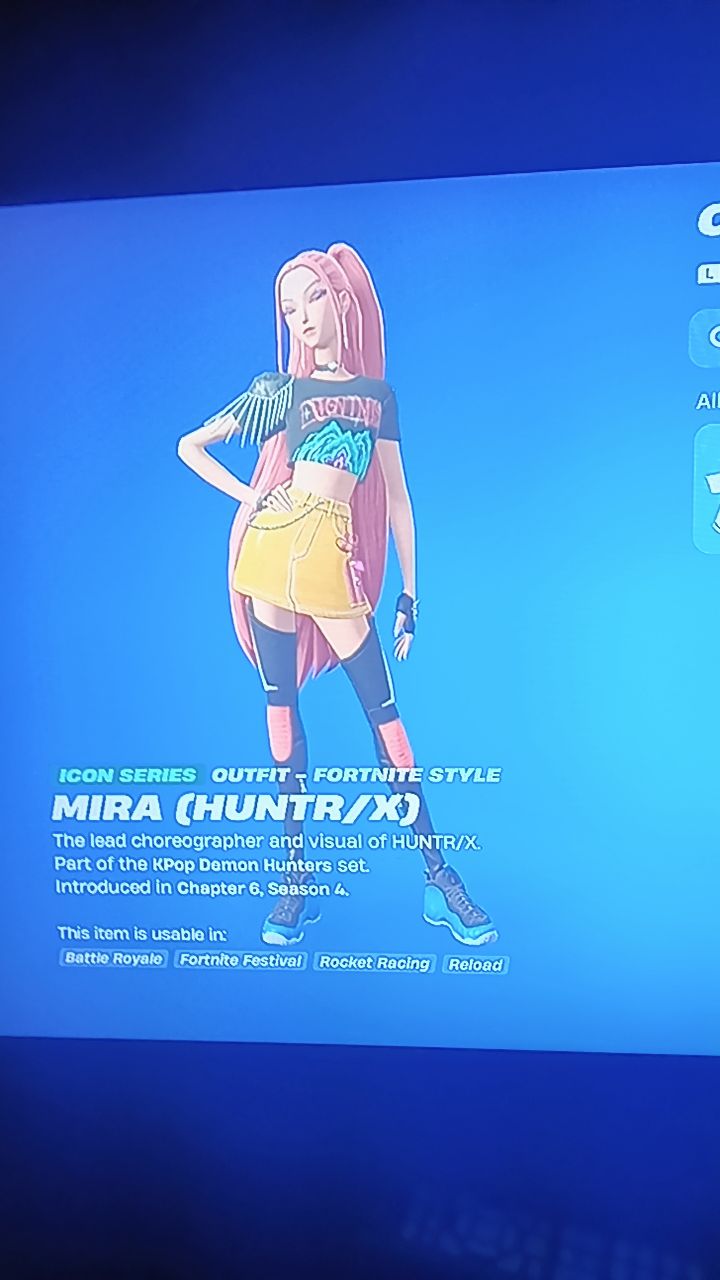 @Mira Kang 💜 rumira lover💜❤💙