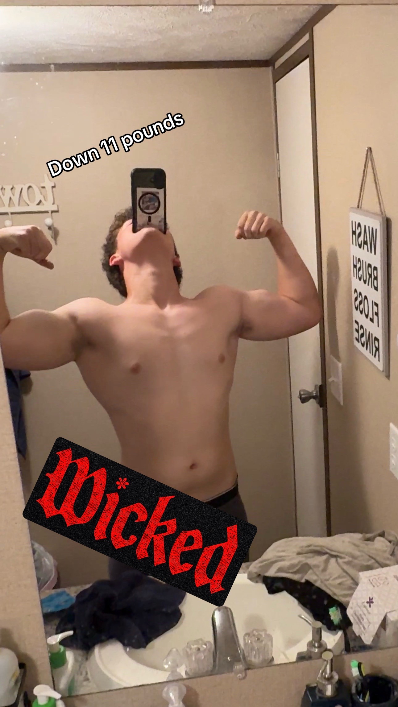 @𝙍𝙖𝙣𝙙𝙖𝙡𝙡_𝘽𝙐𝙈𝙈𝙀𝙍