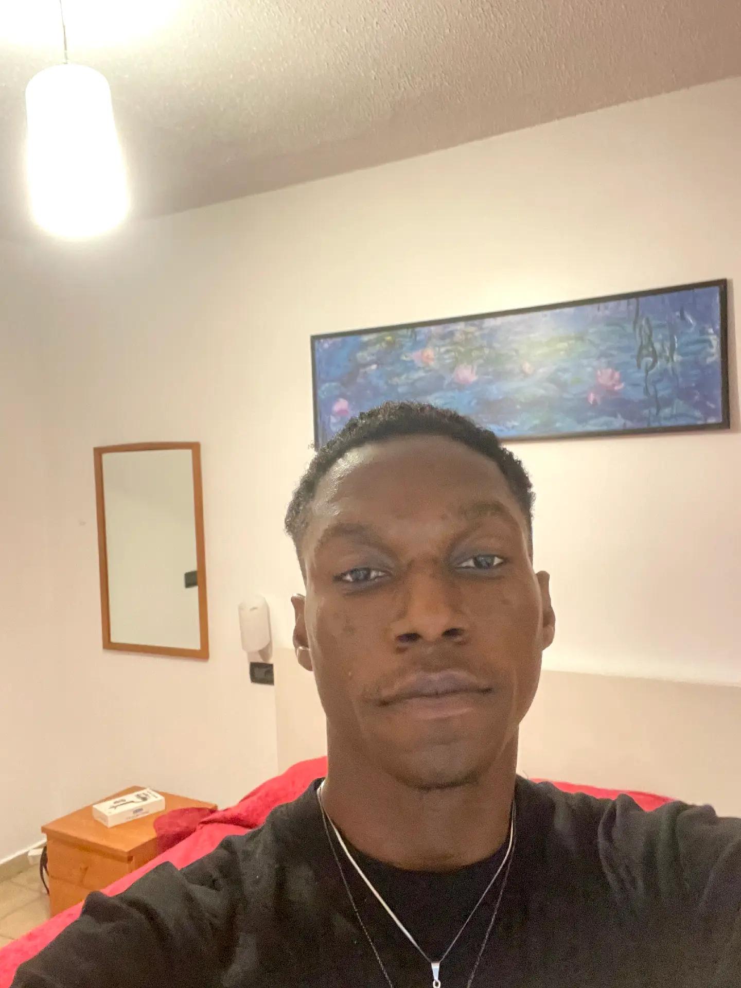 @J&ecirc;sām 🤌🏽✍🏽