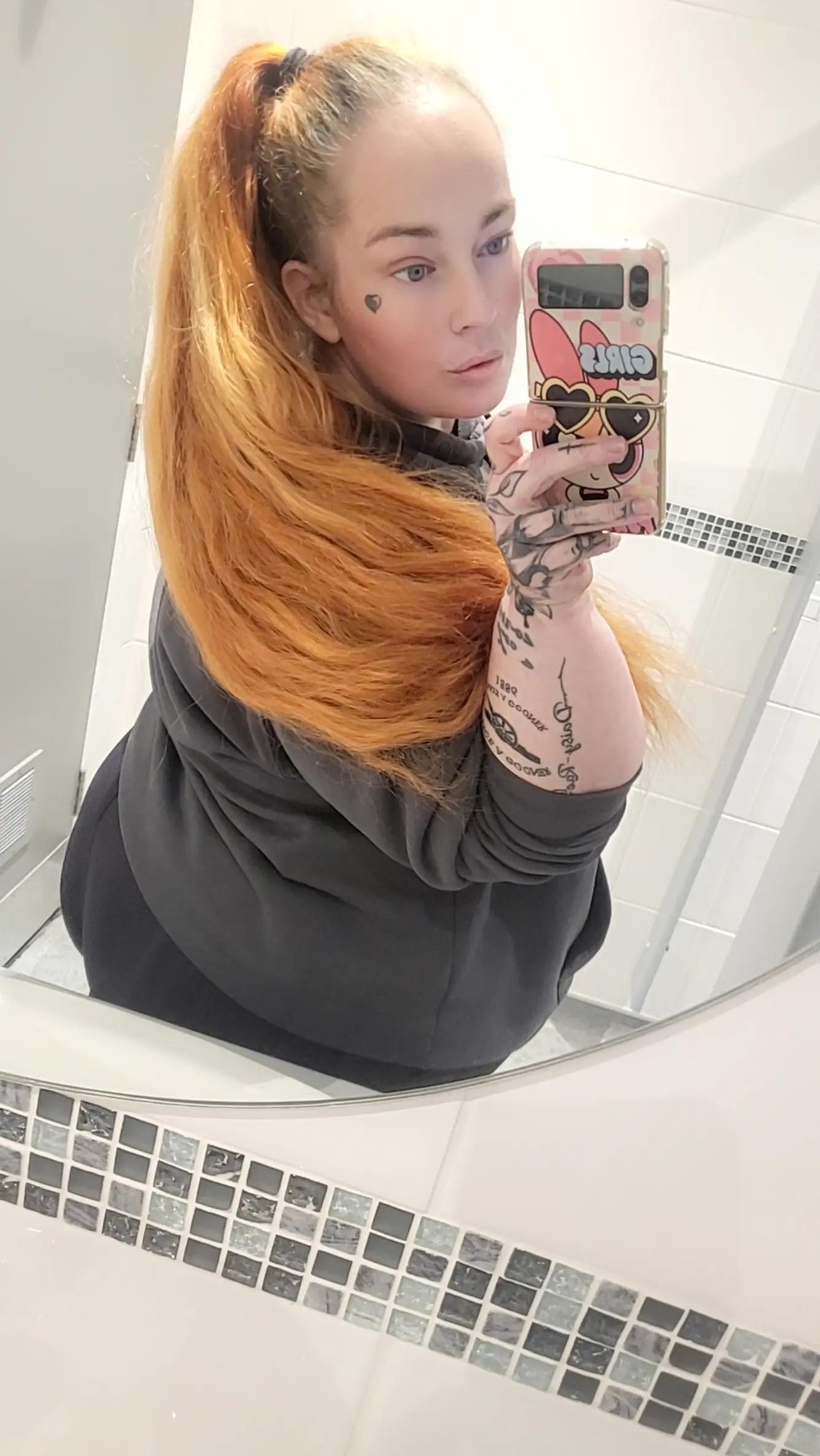 @Emz