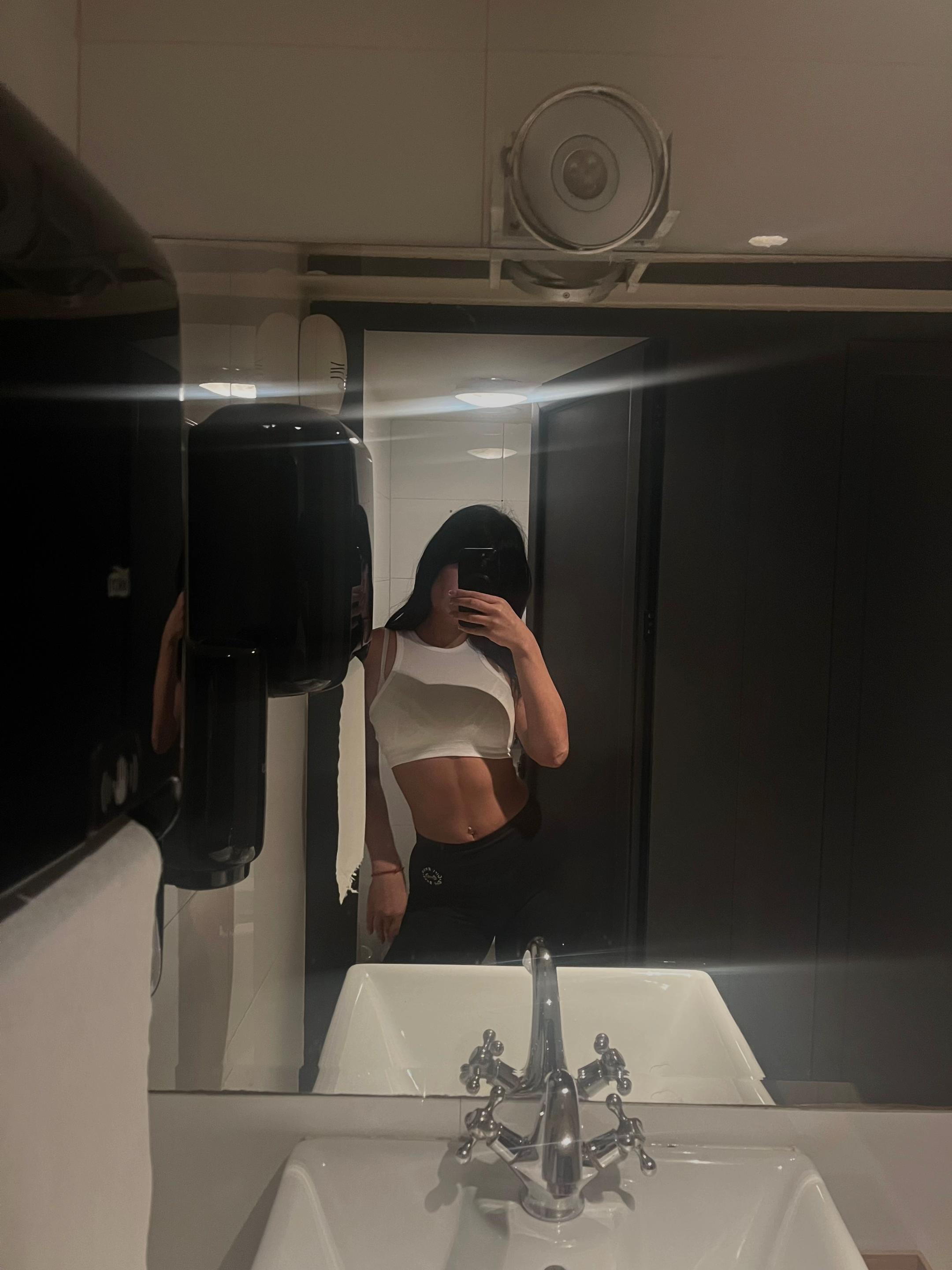 @itsxeniya