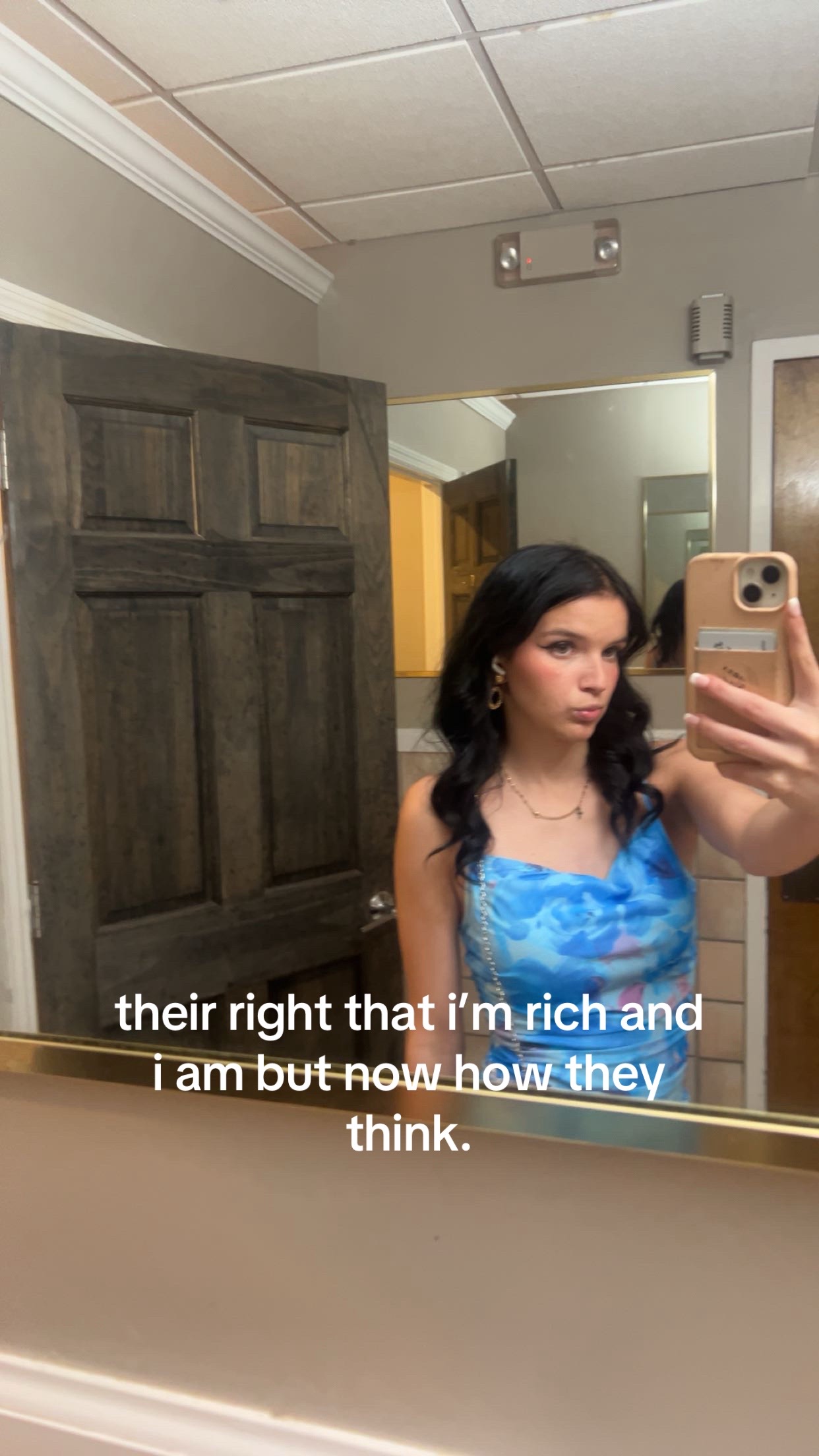 @️