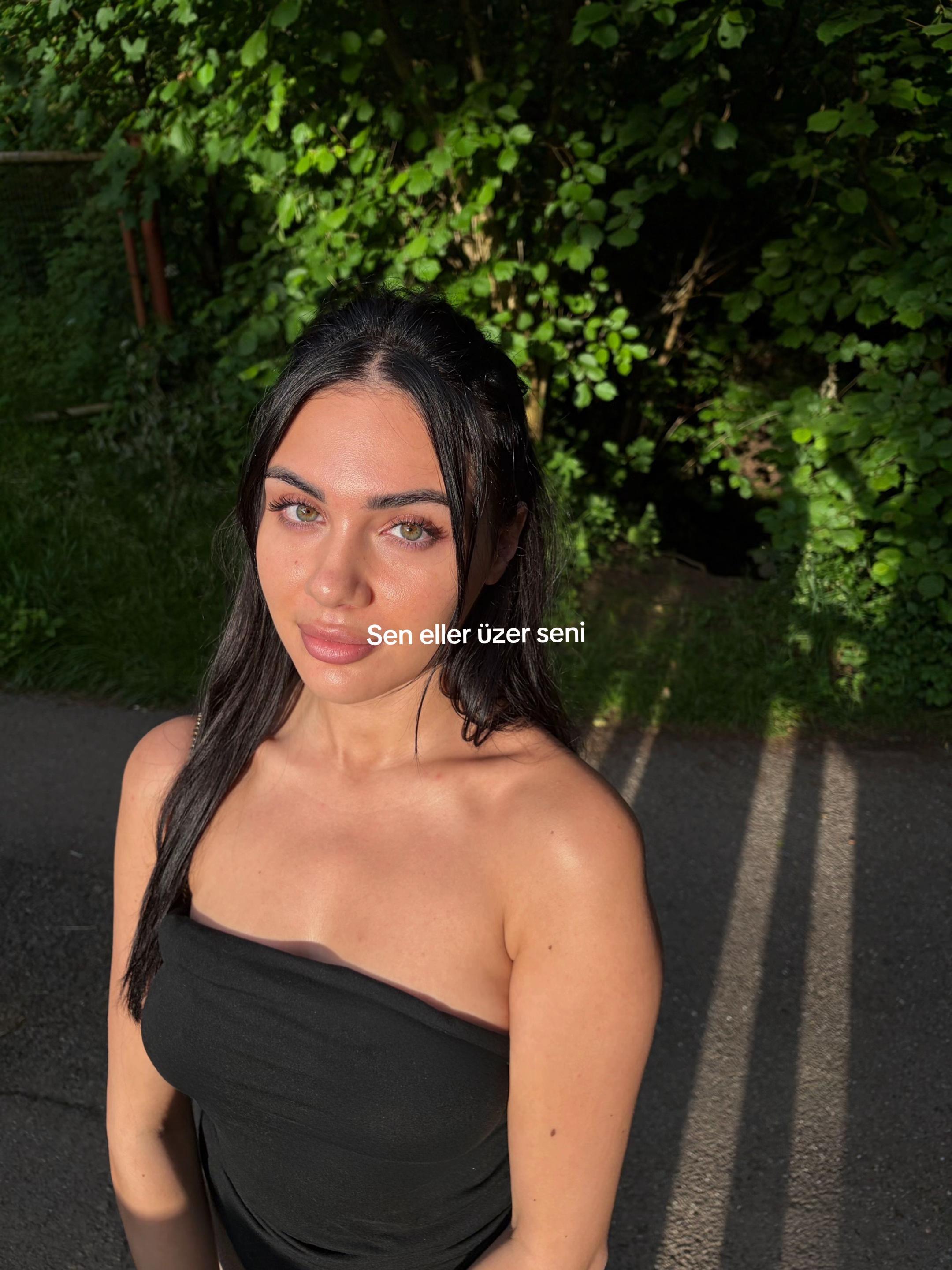 @banuxelaaa