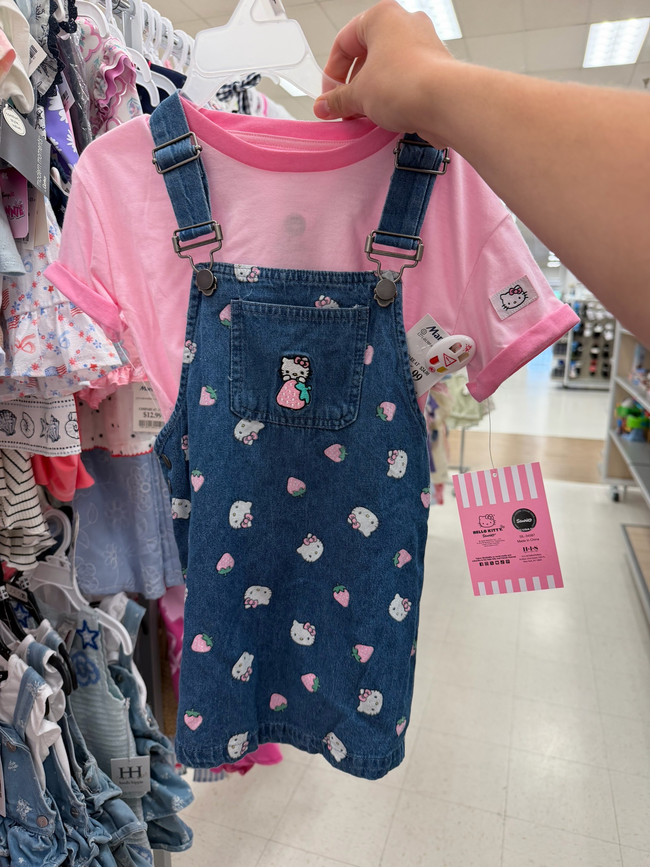 @hello kitty angel 💝