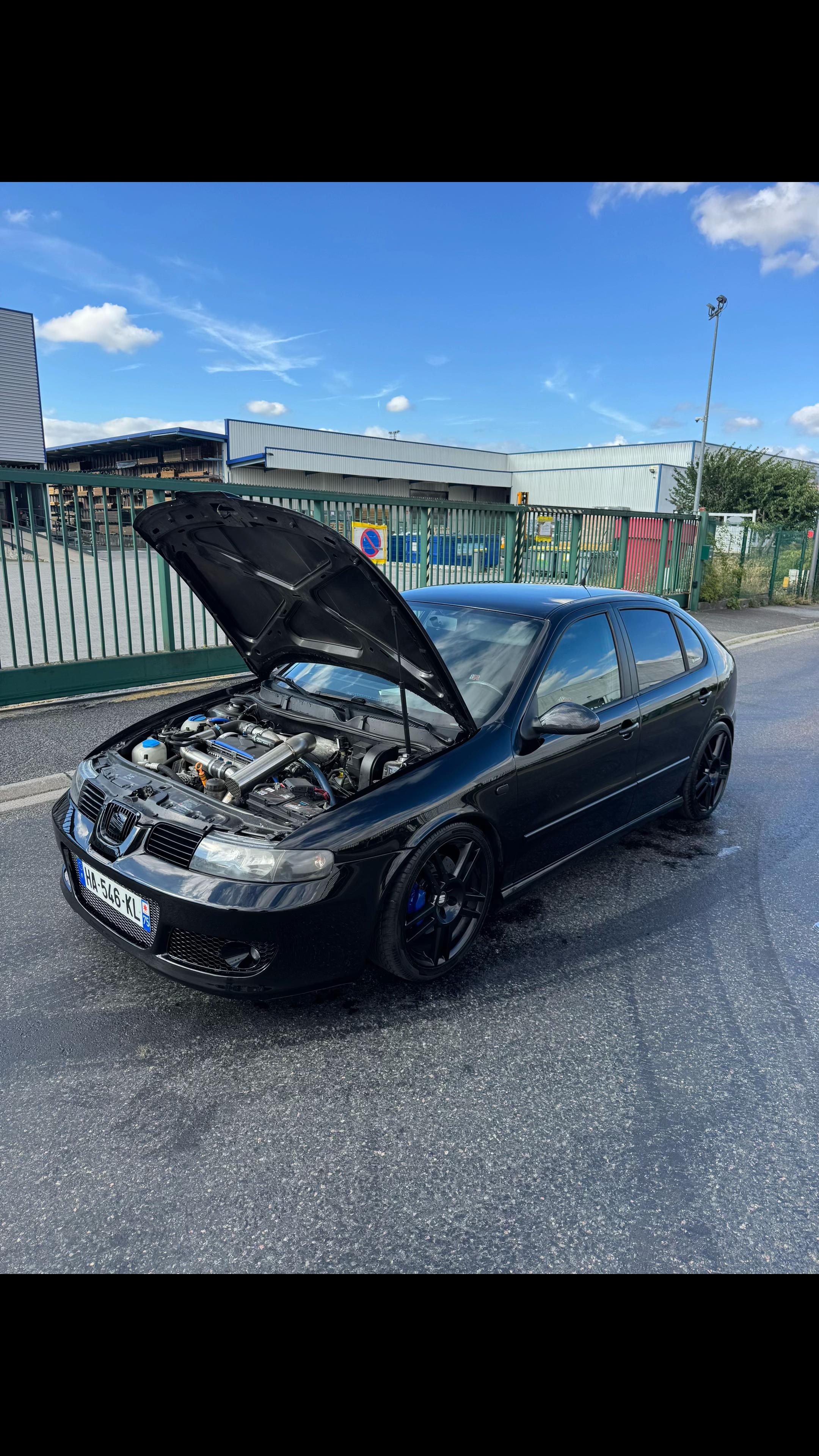 @O_luximport