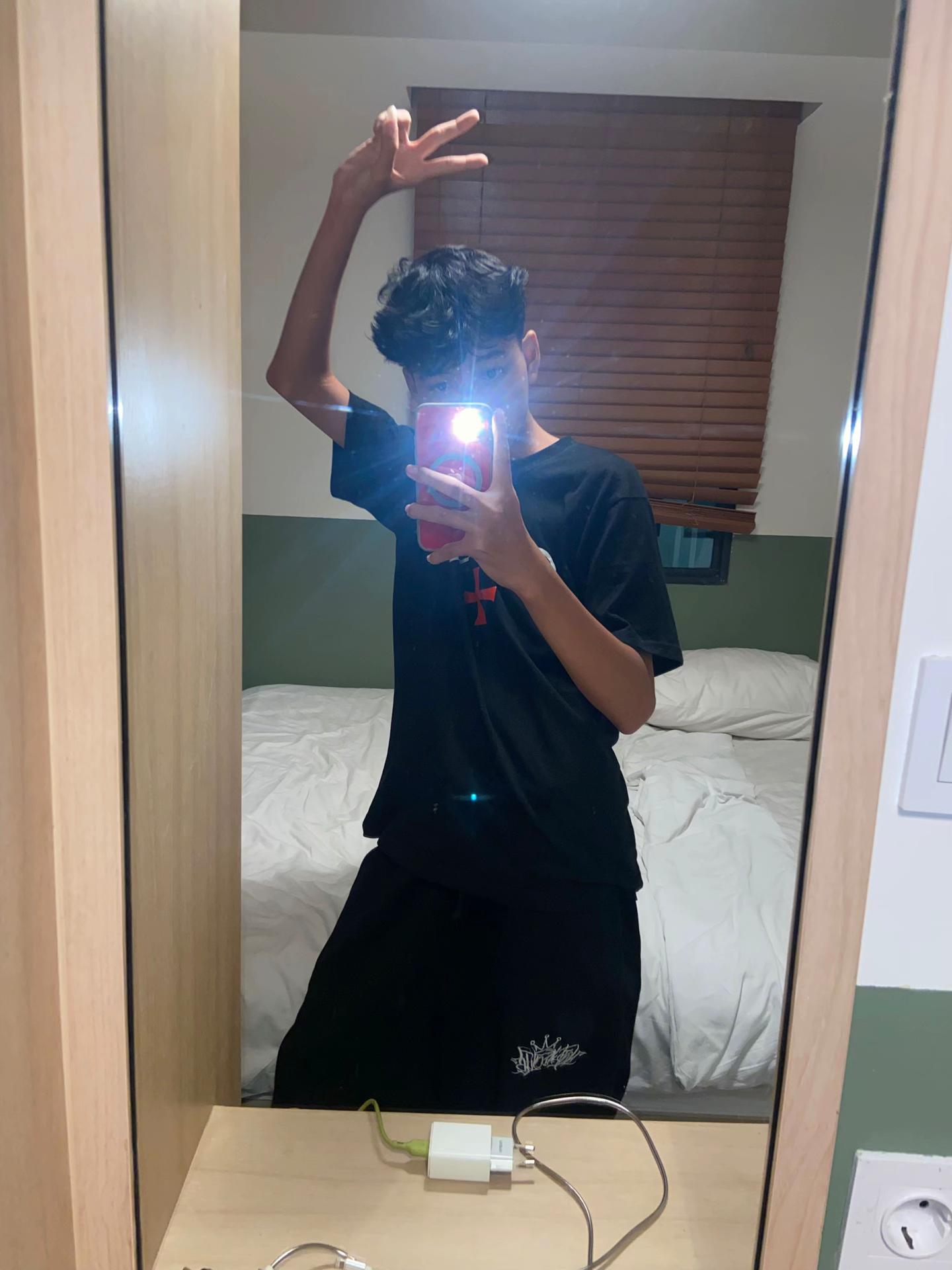 @𝓚𝓻𝓲𝓼 𝓳𝓸𝓱𝓷