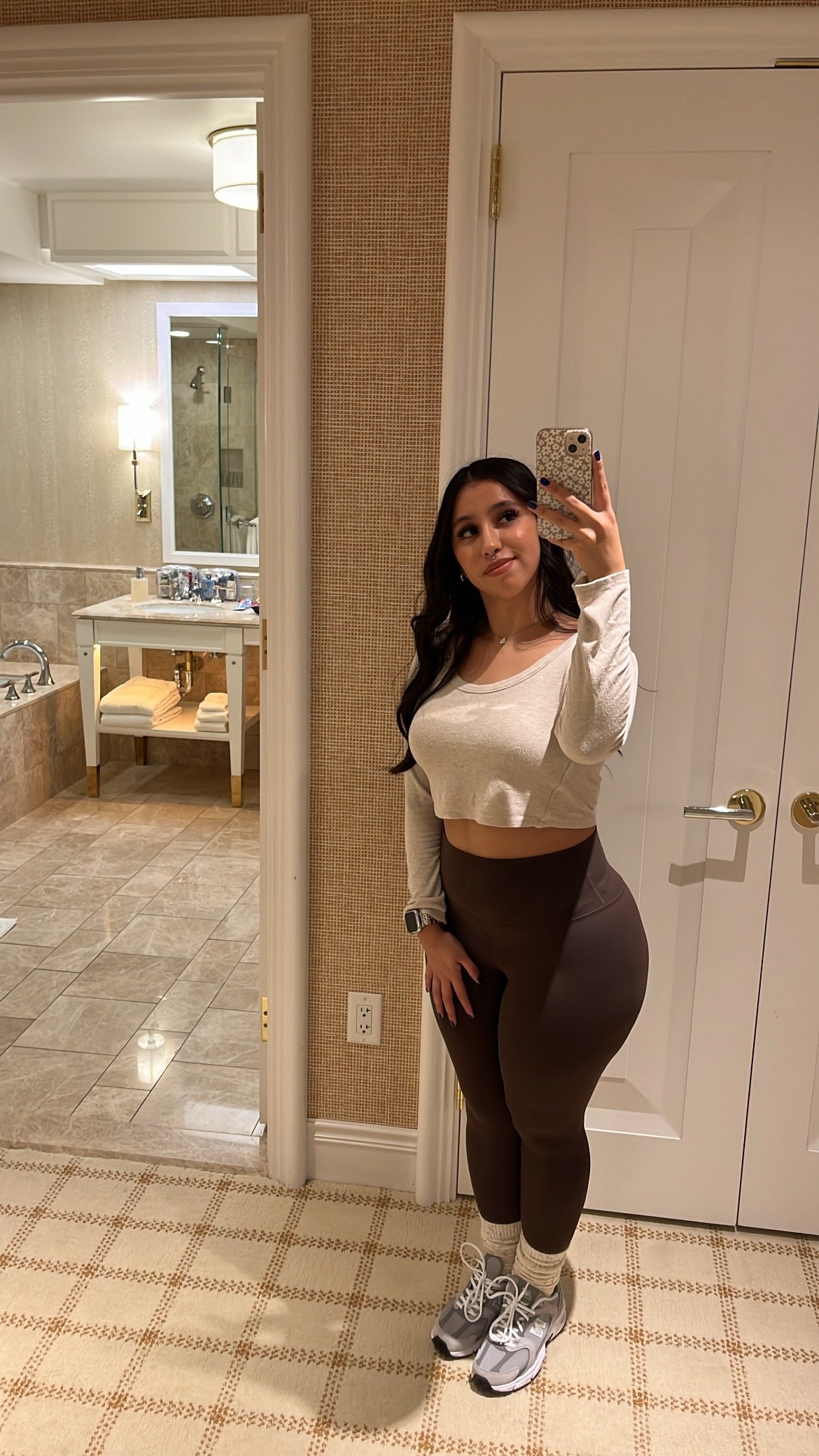 @jasmin 🍓🌛🖤