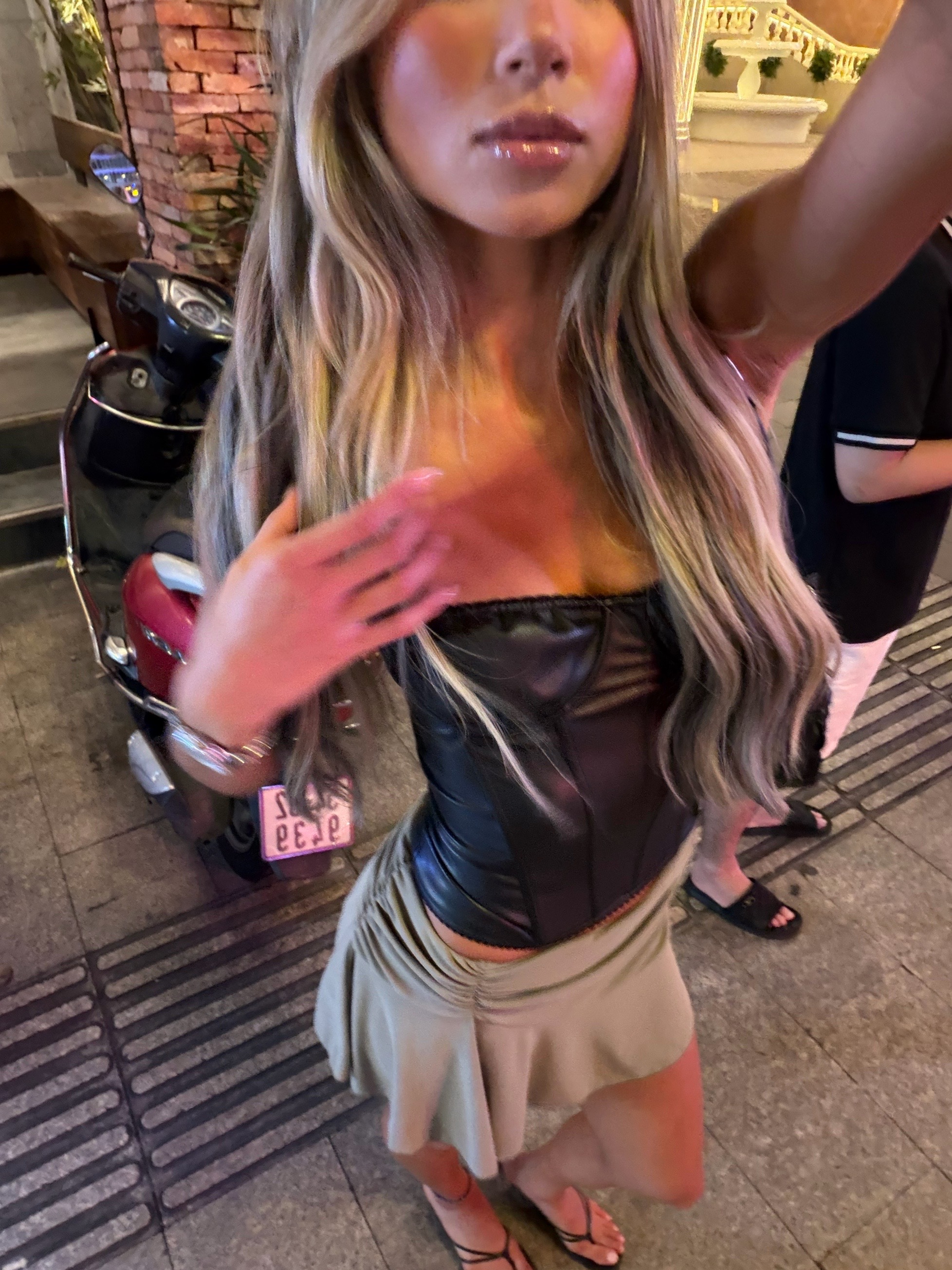 @thuyvy le