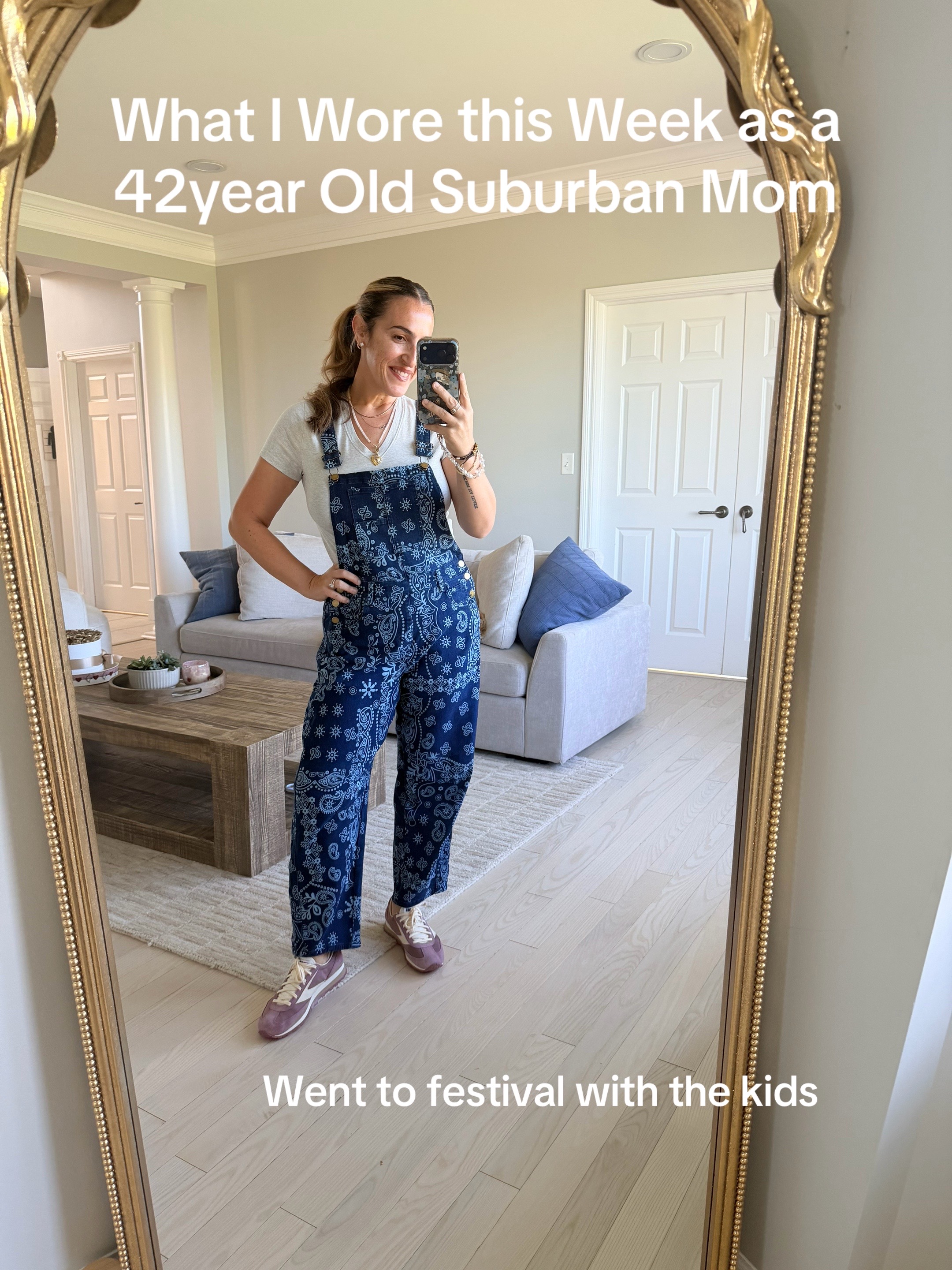 @Stacy | Over 40 Curvy Fashion