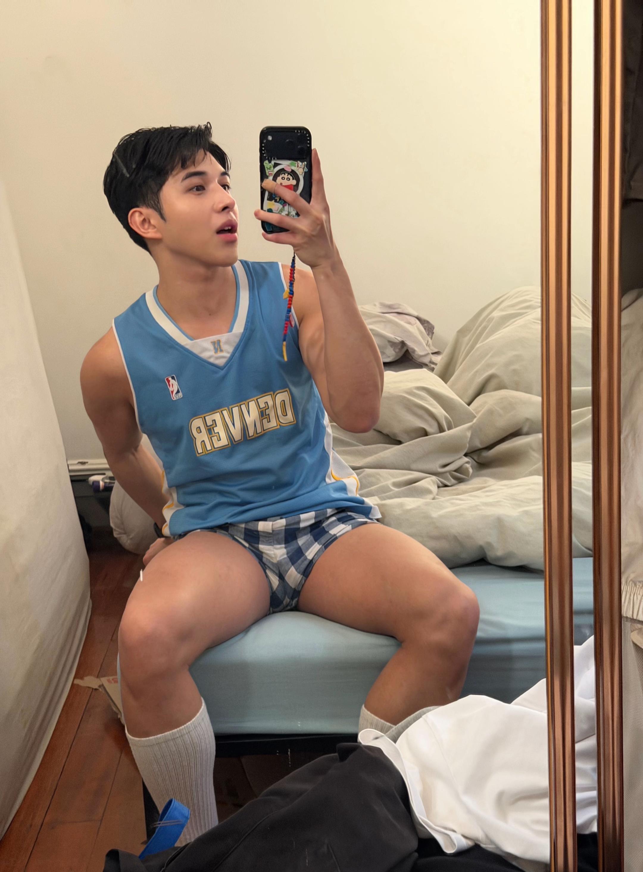 @adobomochi