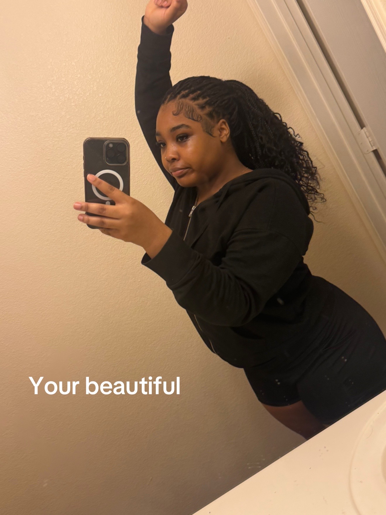@#Thickerthanasnicker😙