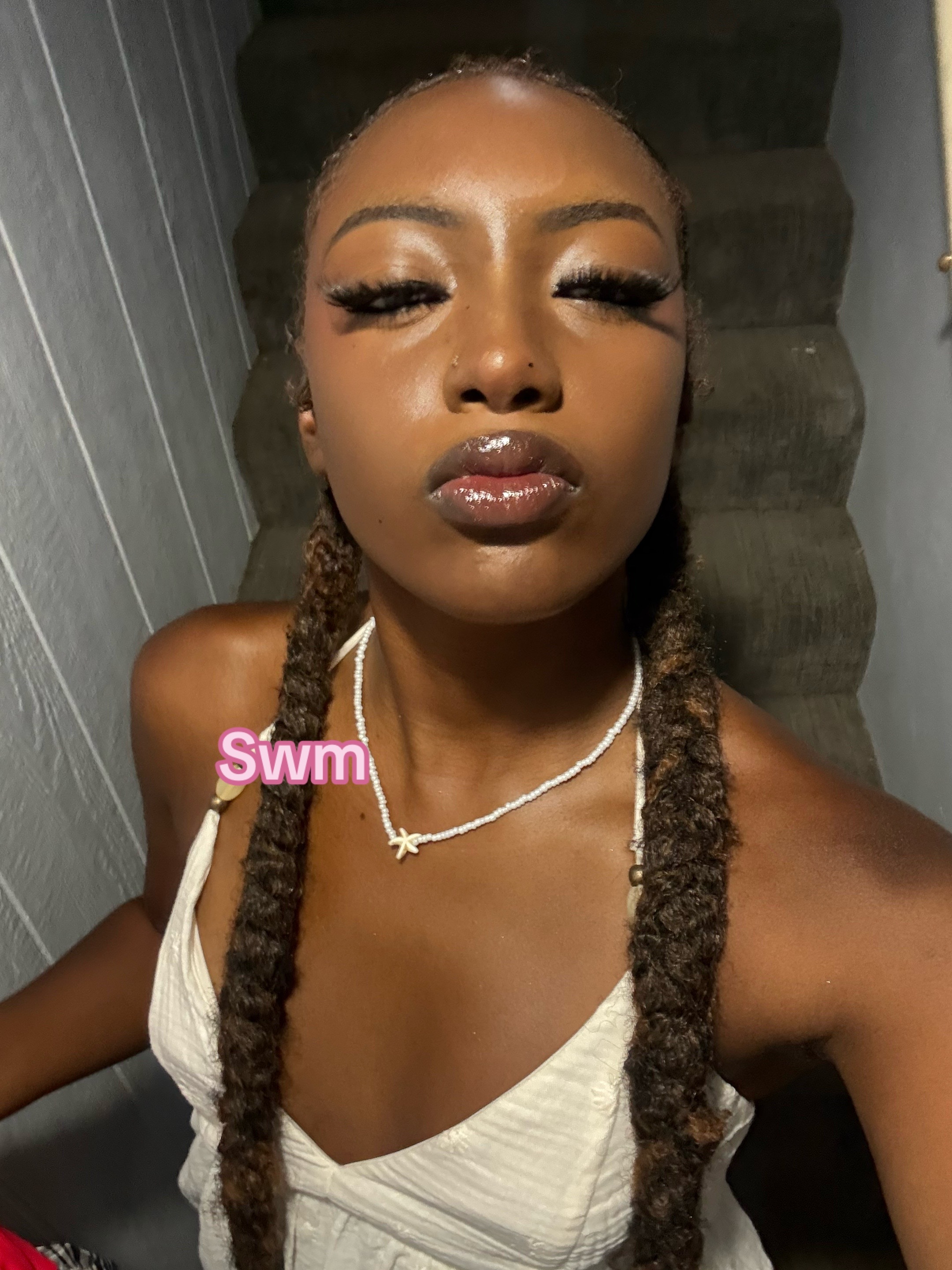 @Tamia 👩🏿&zwj;❤️&zwj;💋&zwj;👩🏿