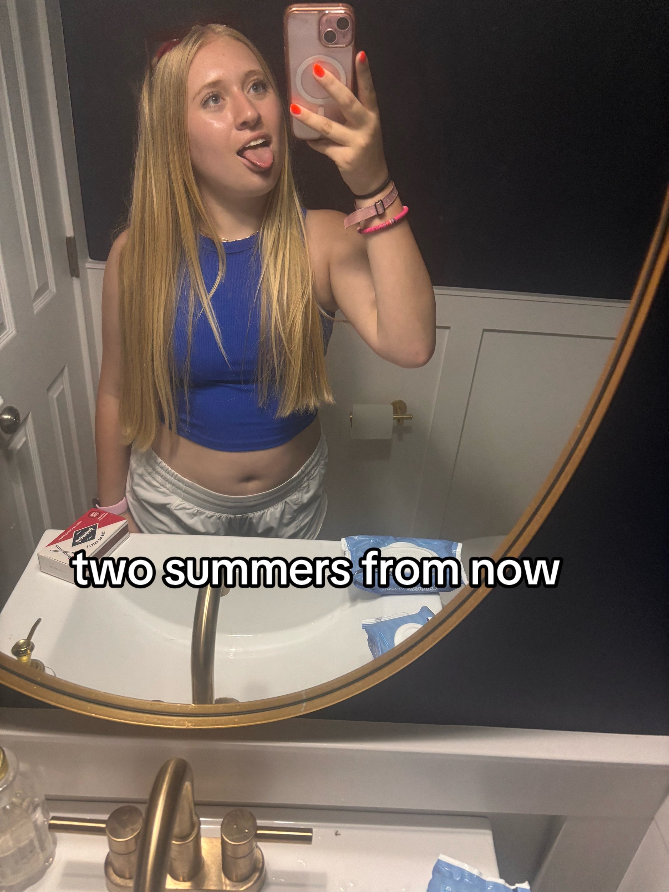 @๐๐