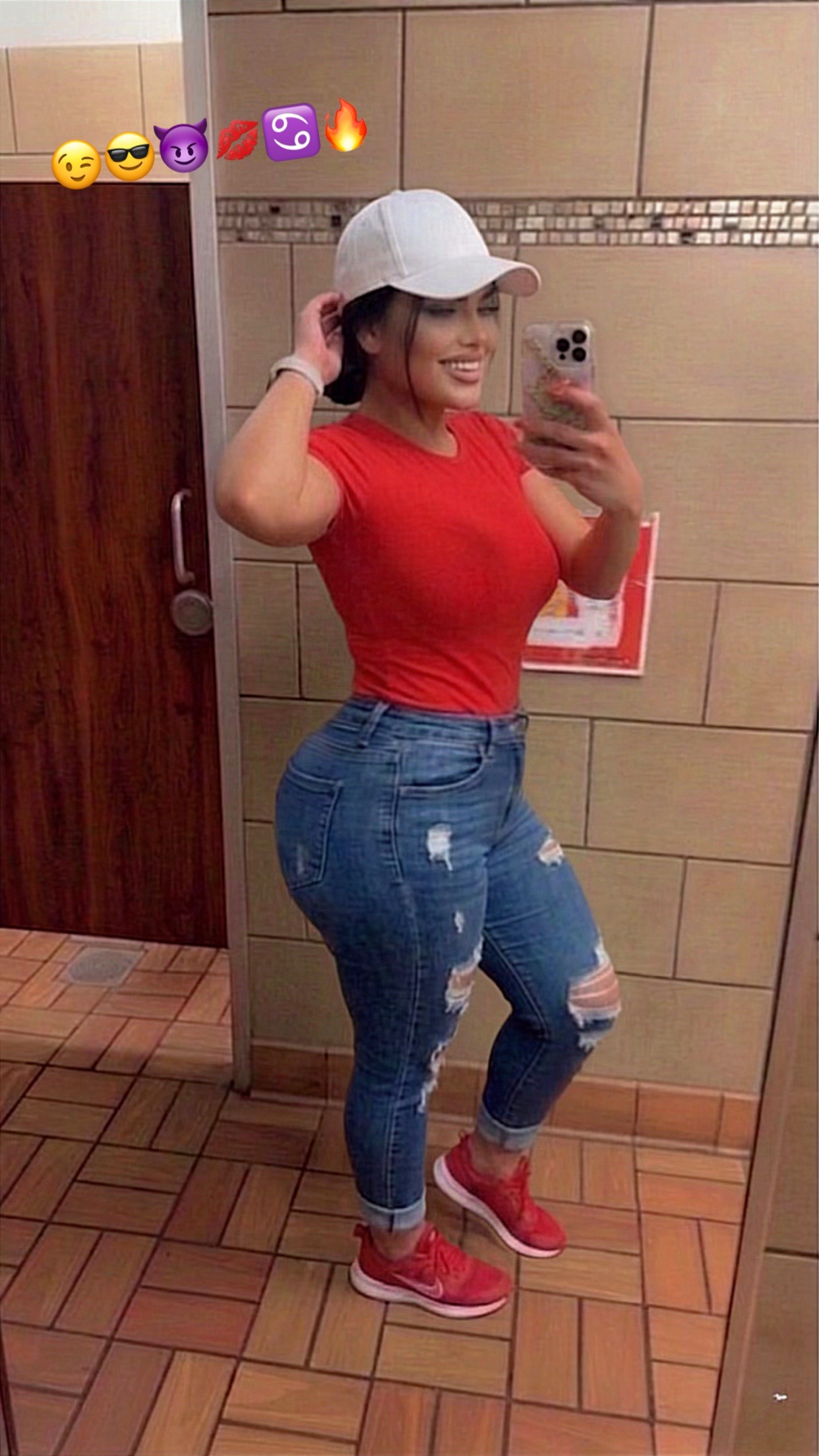 @🪼𝓒𝓲𝓷𝓭𝔂🍑👑♋️