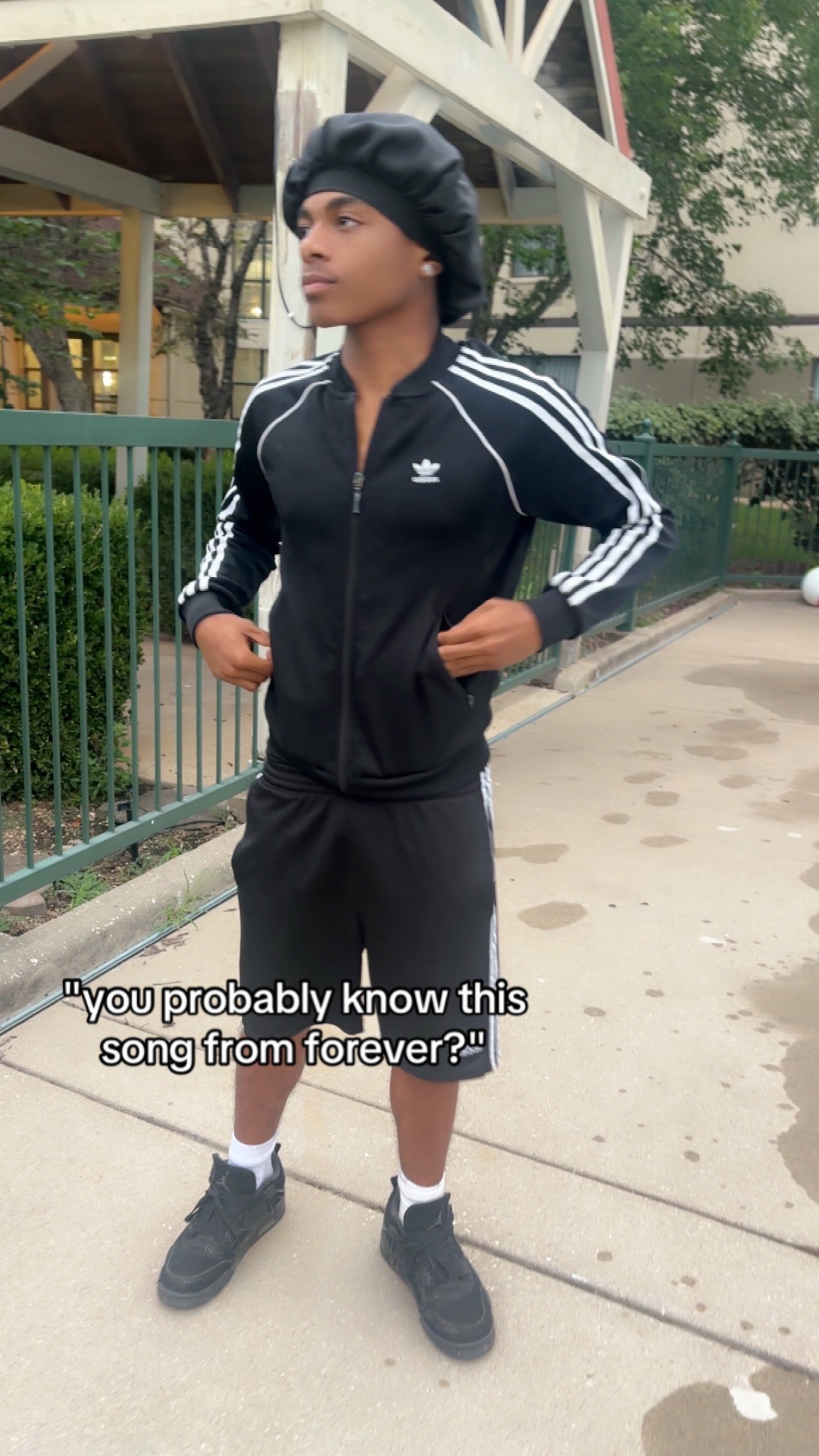 @JJ