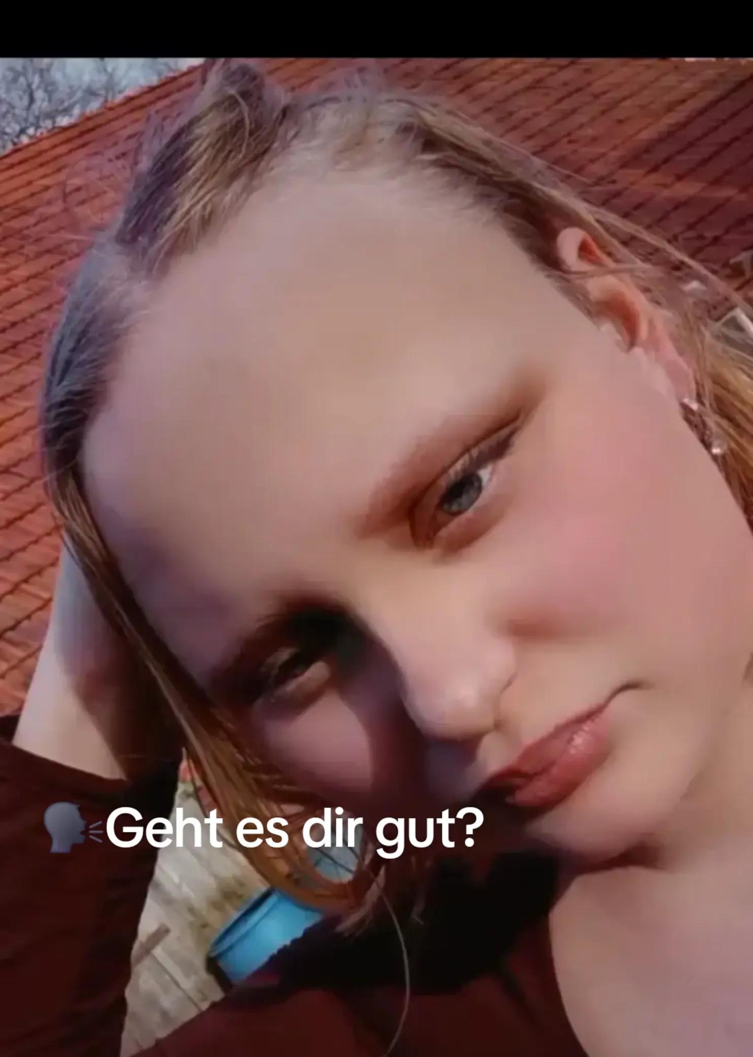 @Sophie🦋🎙