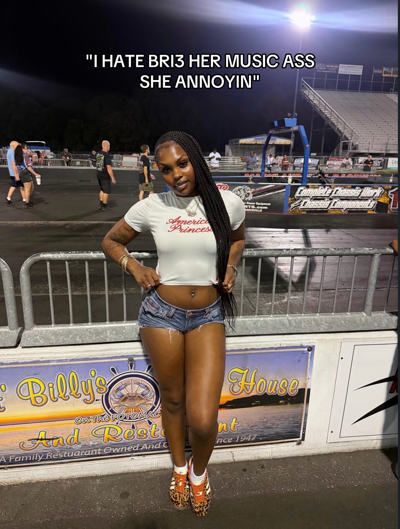 @Bri3