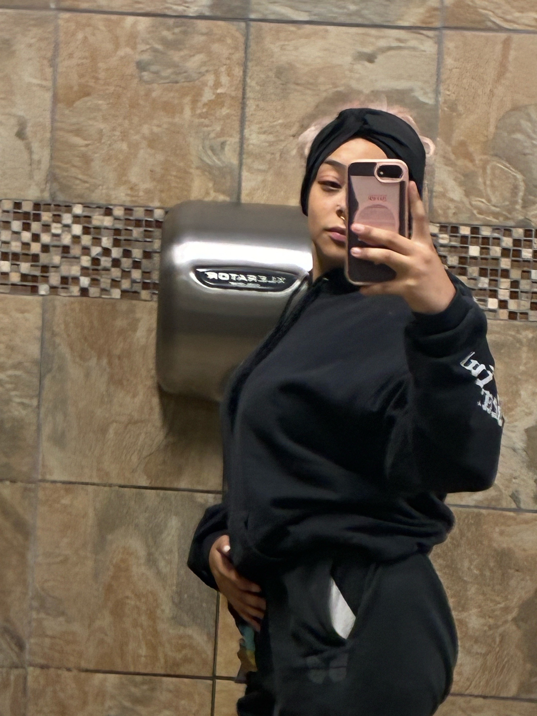 @Mrswifeyyyy