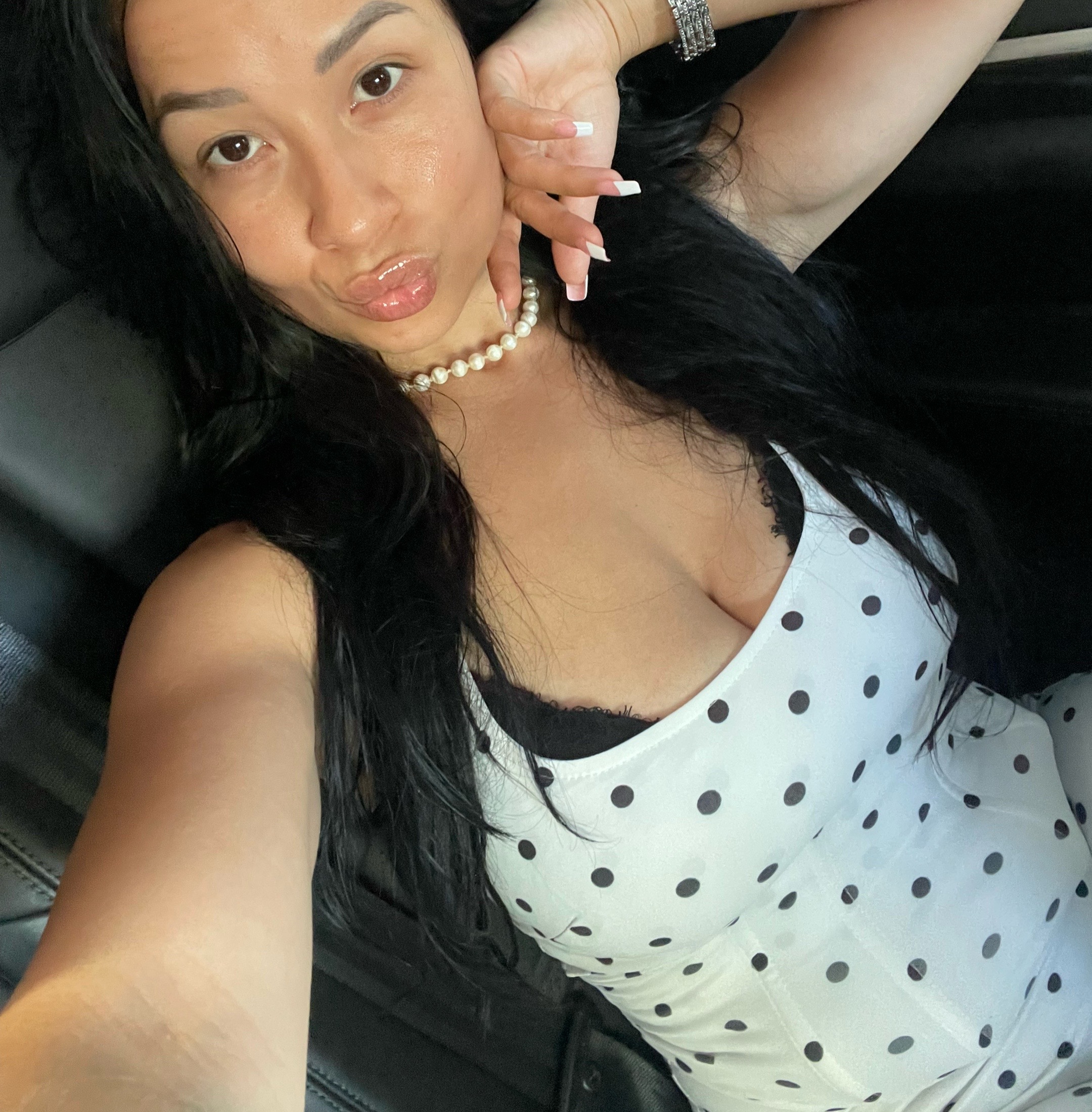 @lizzythemilf