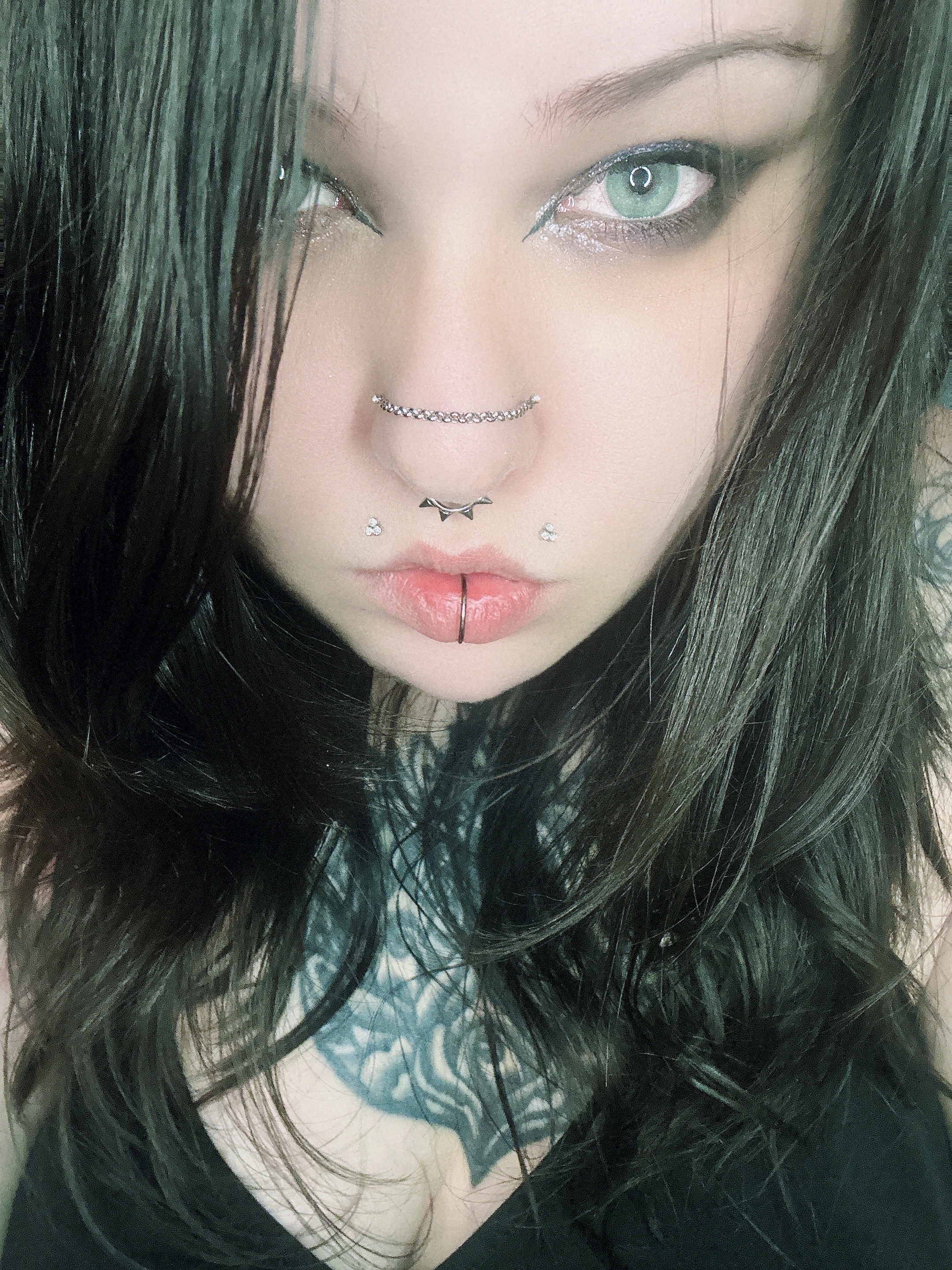 @𝖘𝖆𝖗𝖆𝖍 🖤🥀