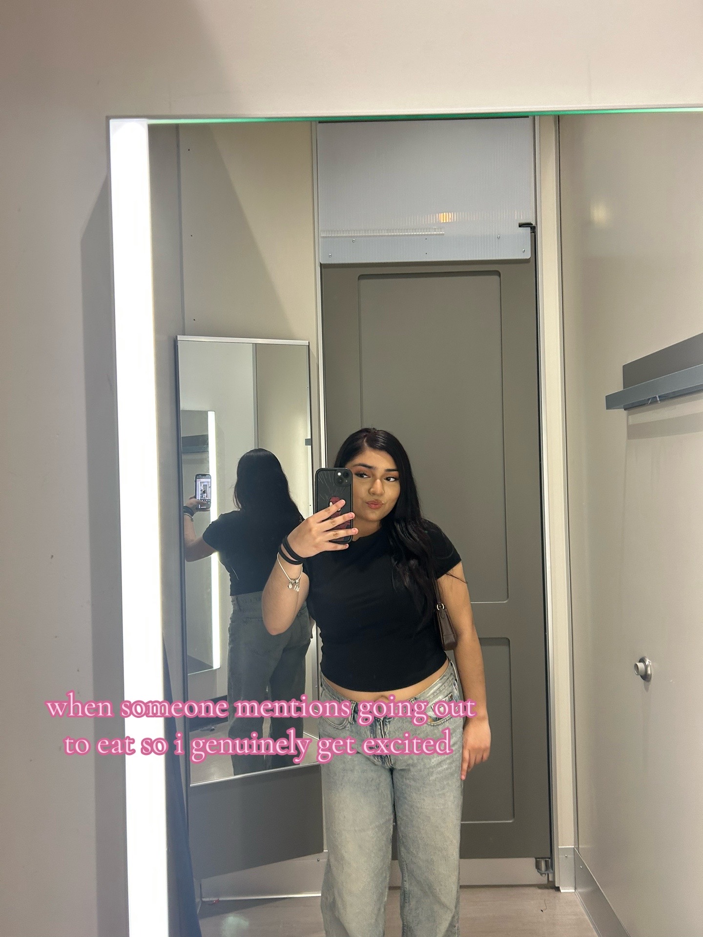 @karinabagfullofmoney