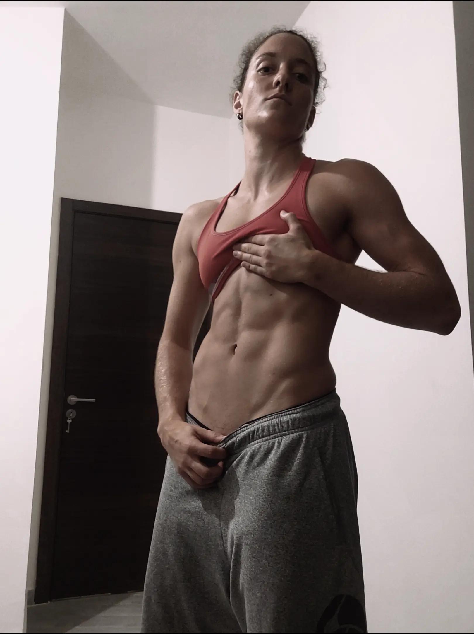 @LaraN1
