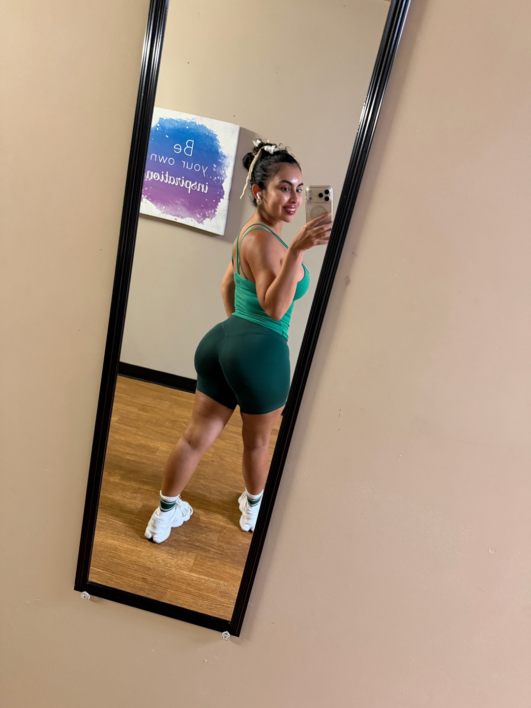 @chavellafit