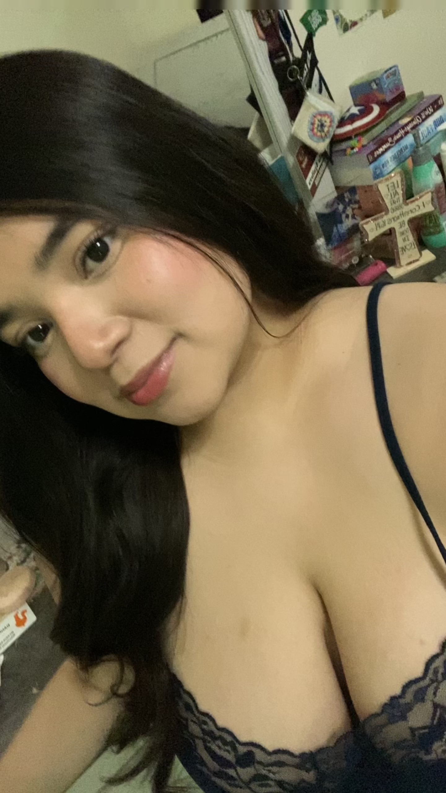 @daniela