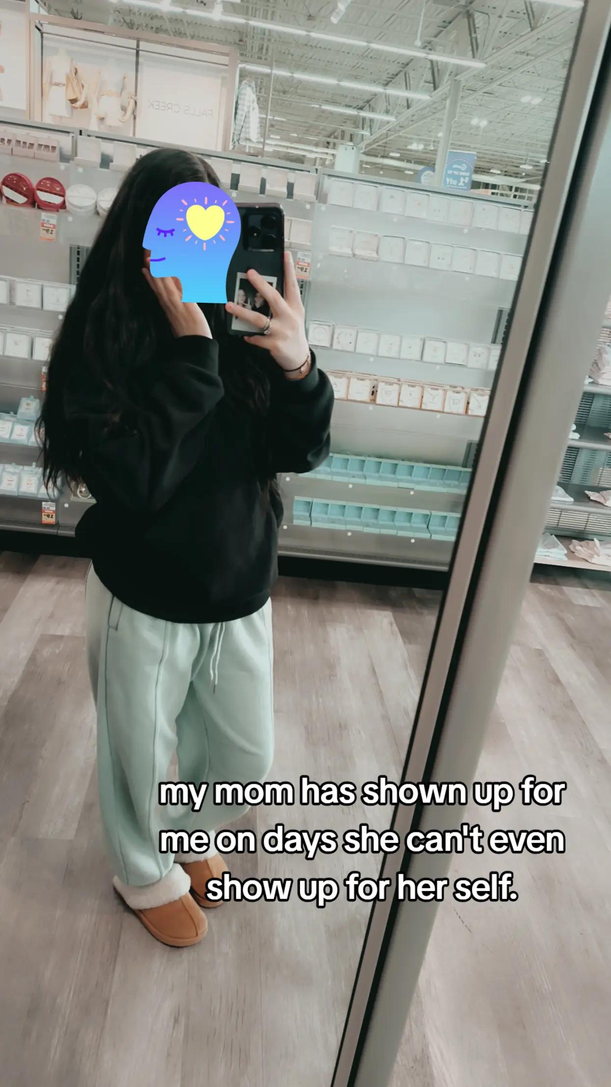 @ur fav queen๐๐