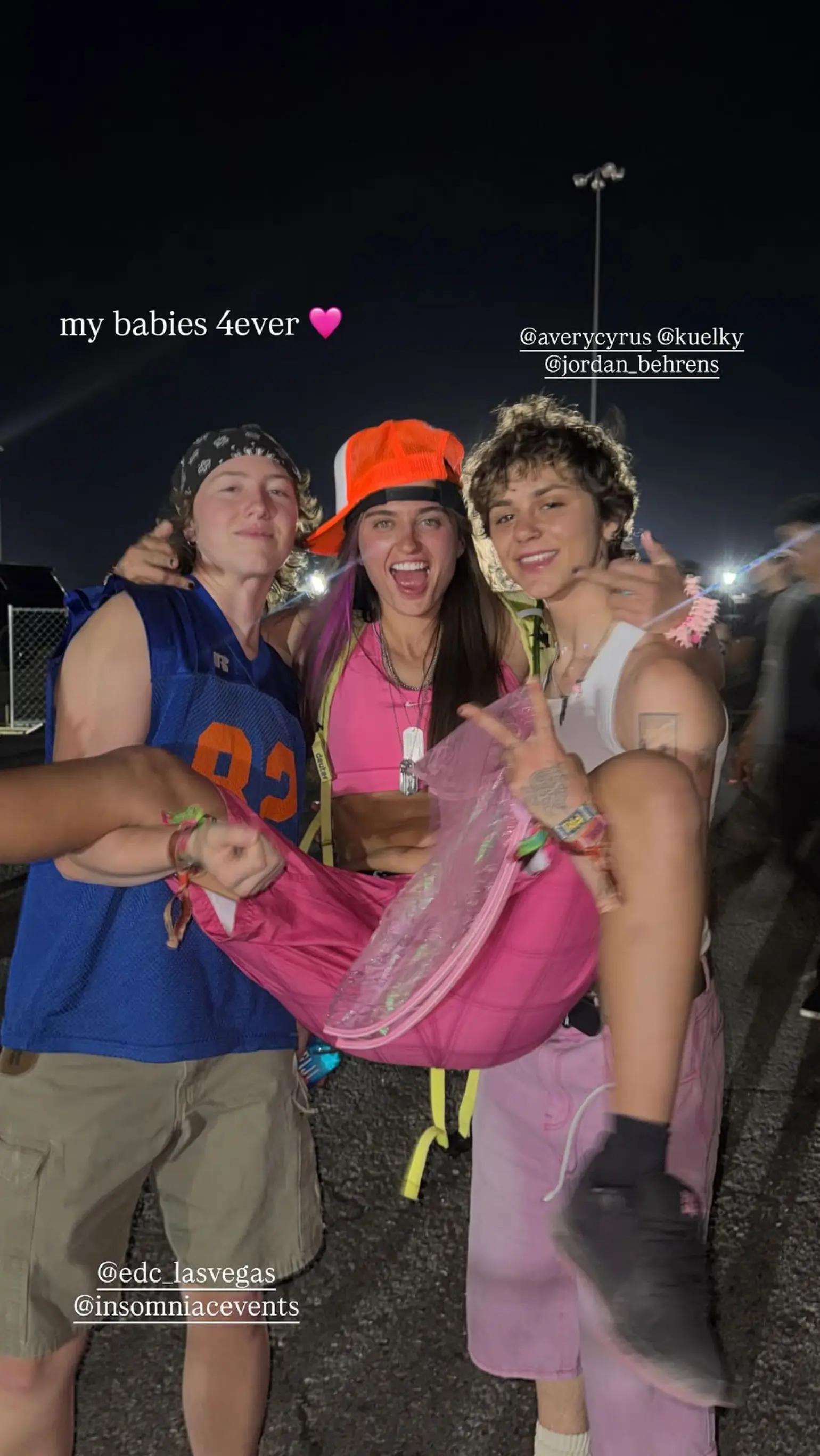 @Averyspinkstrip