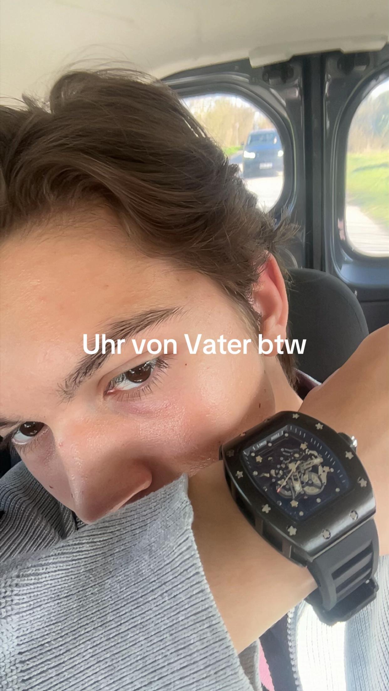 @⃝