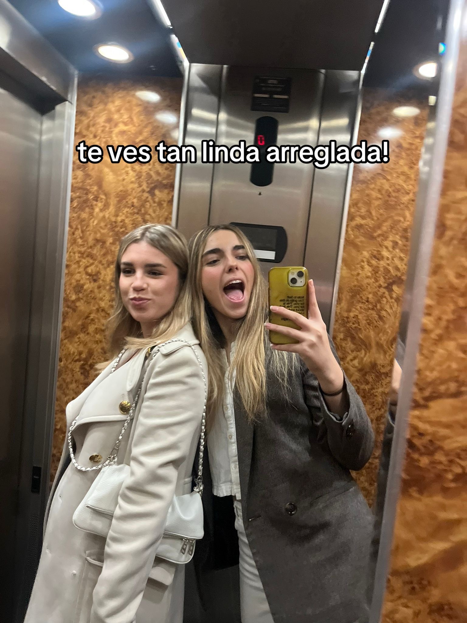 @𝐂