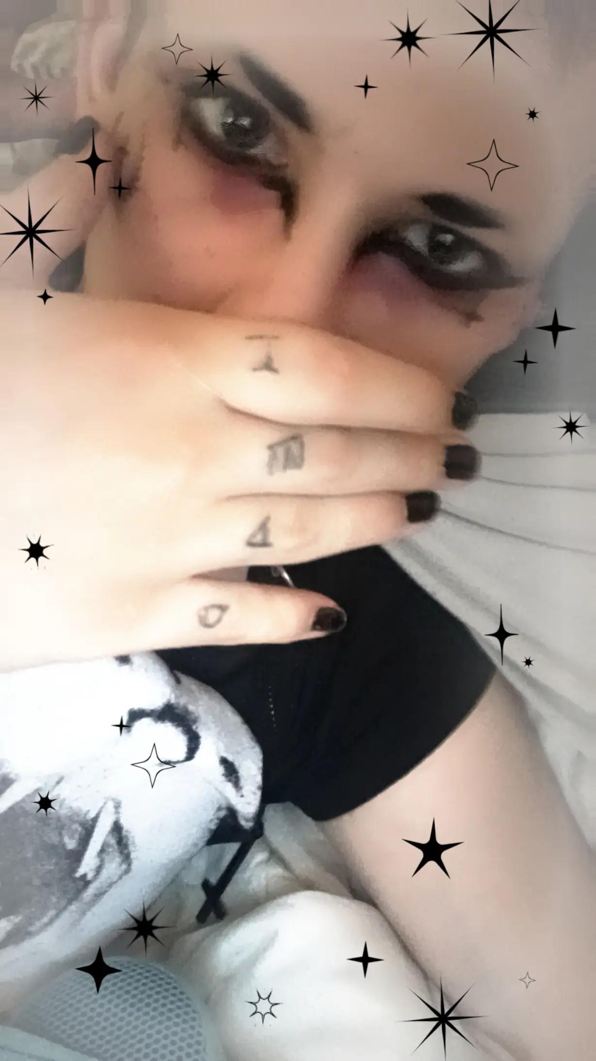 @⛧little goth bat hannah⛧