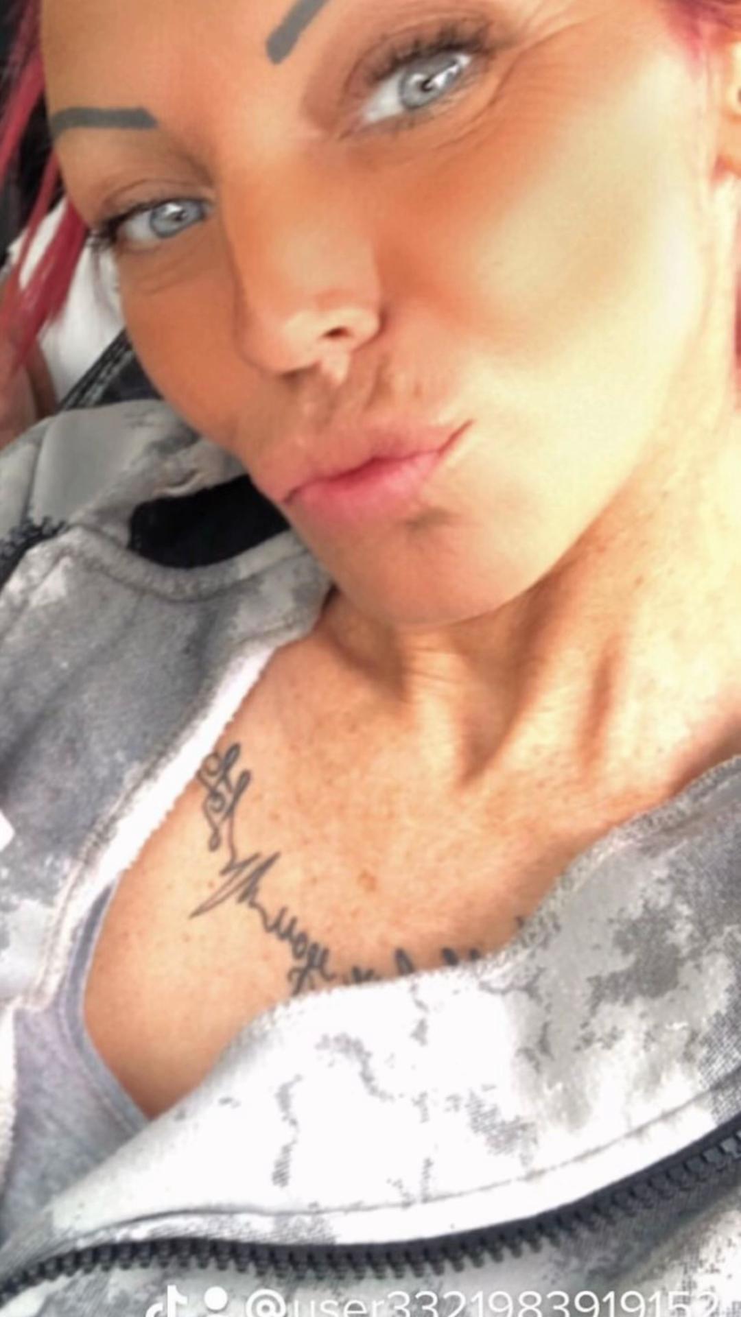 @Valentina 🖤