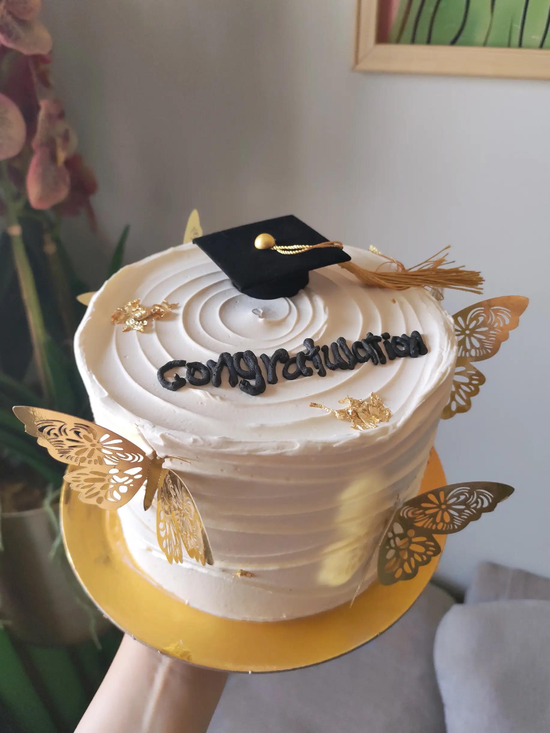 @كيك وورد دائم 🌷🍰 |جدة|