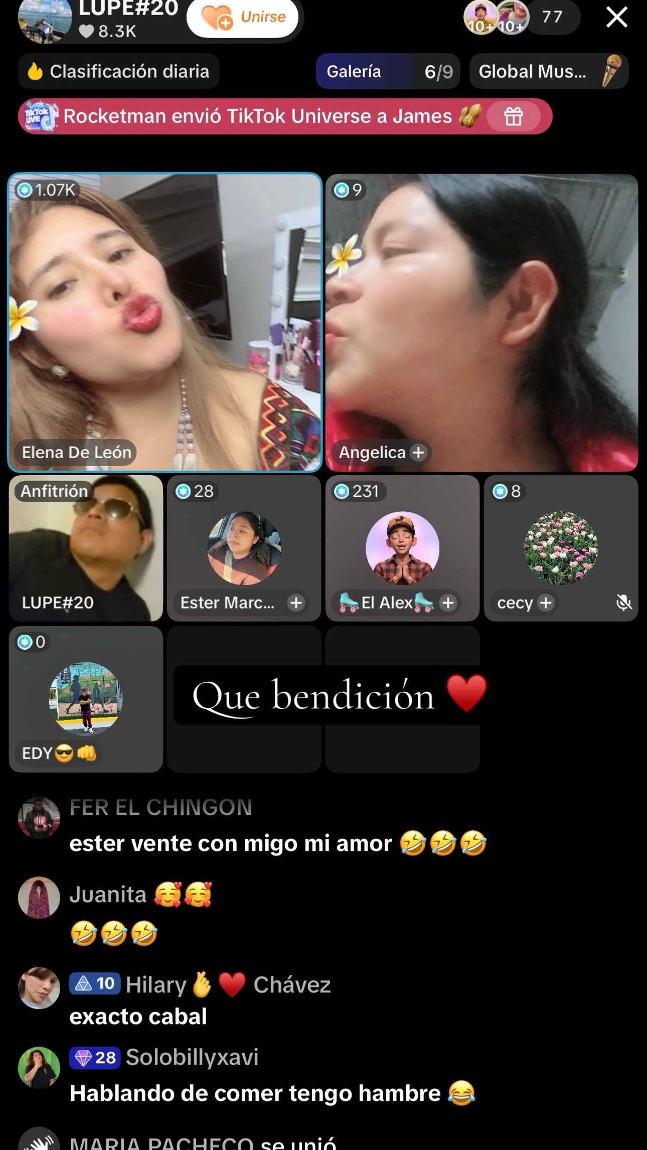 @Elena De León