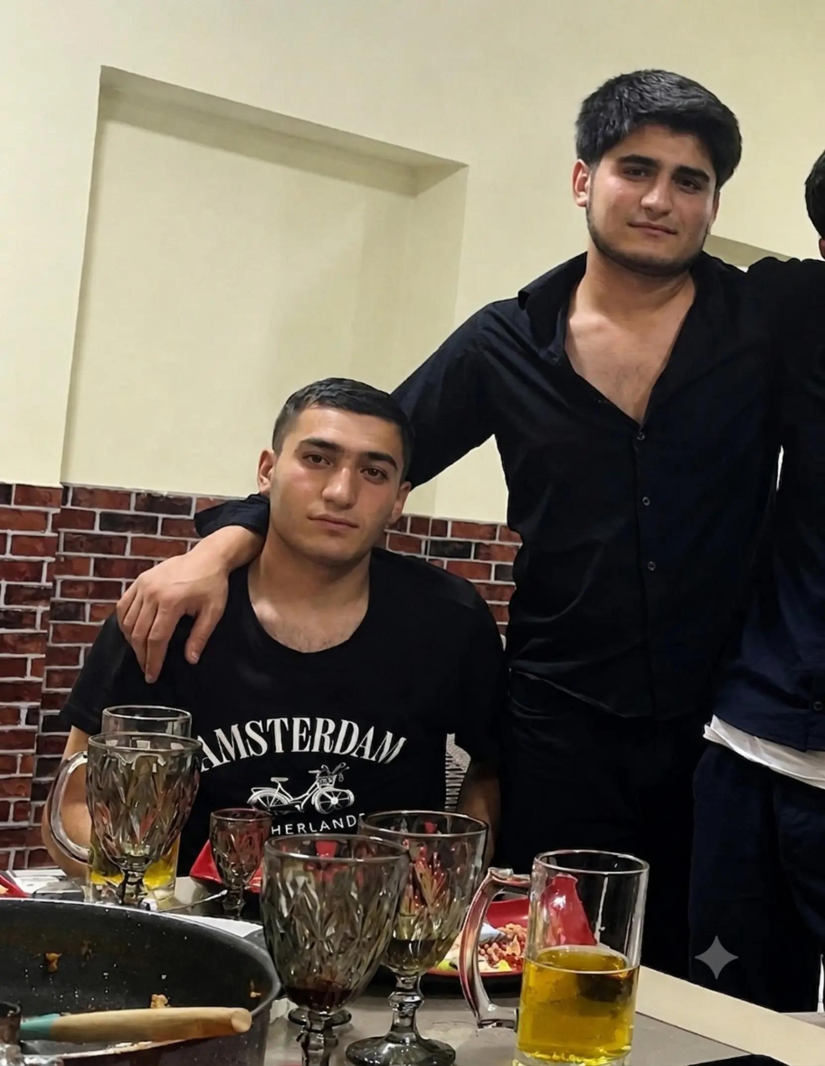 @Akşin