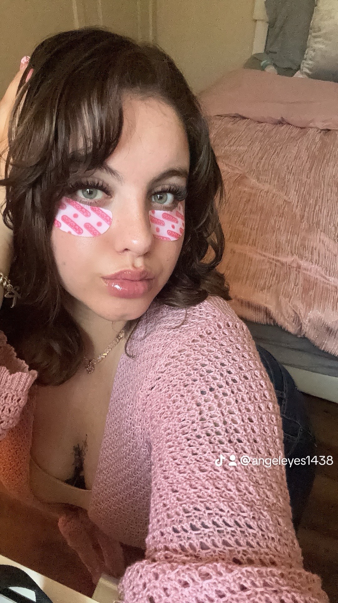 @angeleyes1438