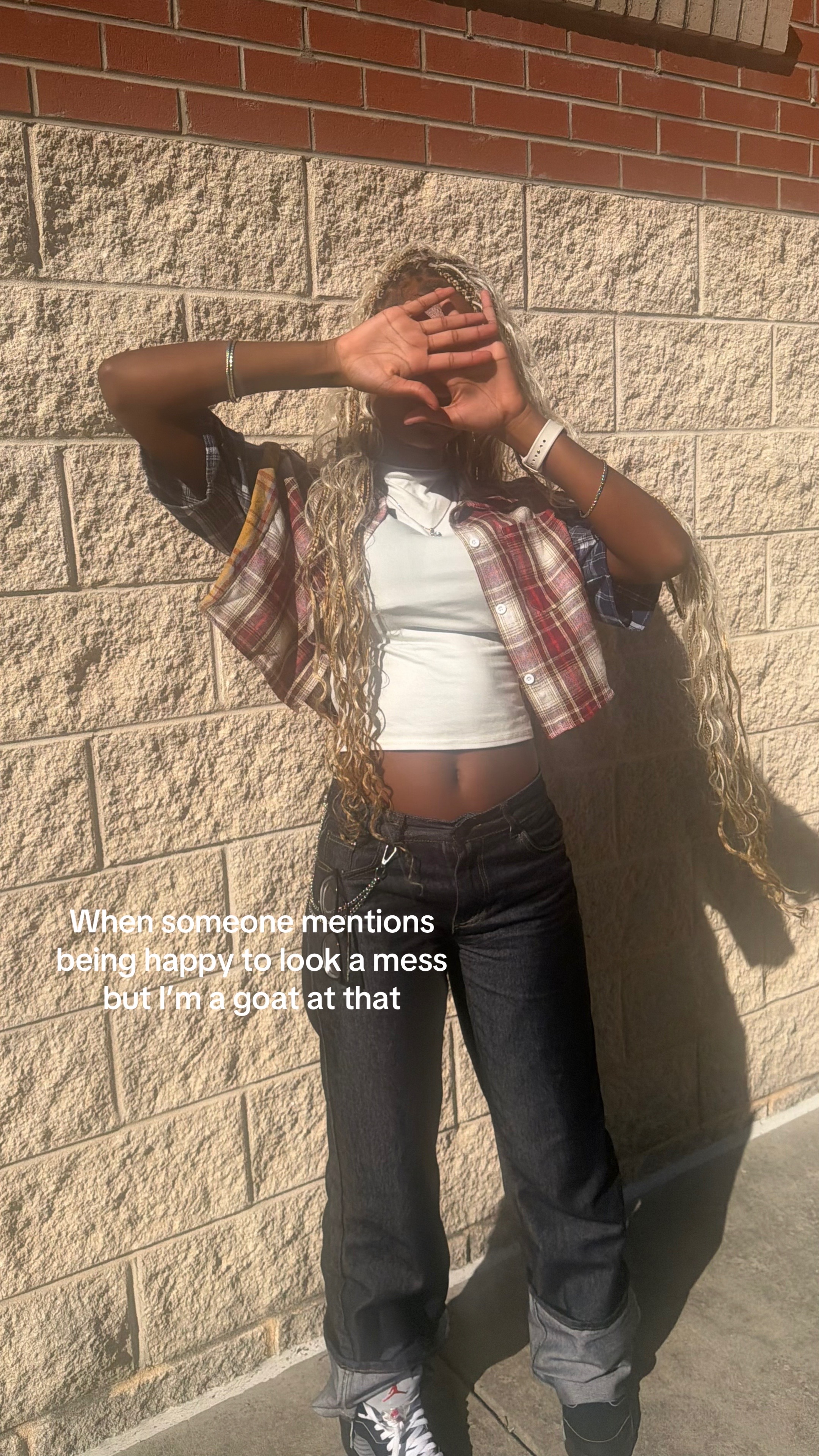 @👱🏾♀️