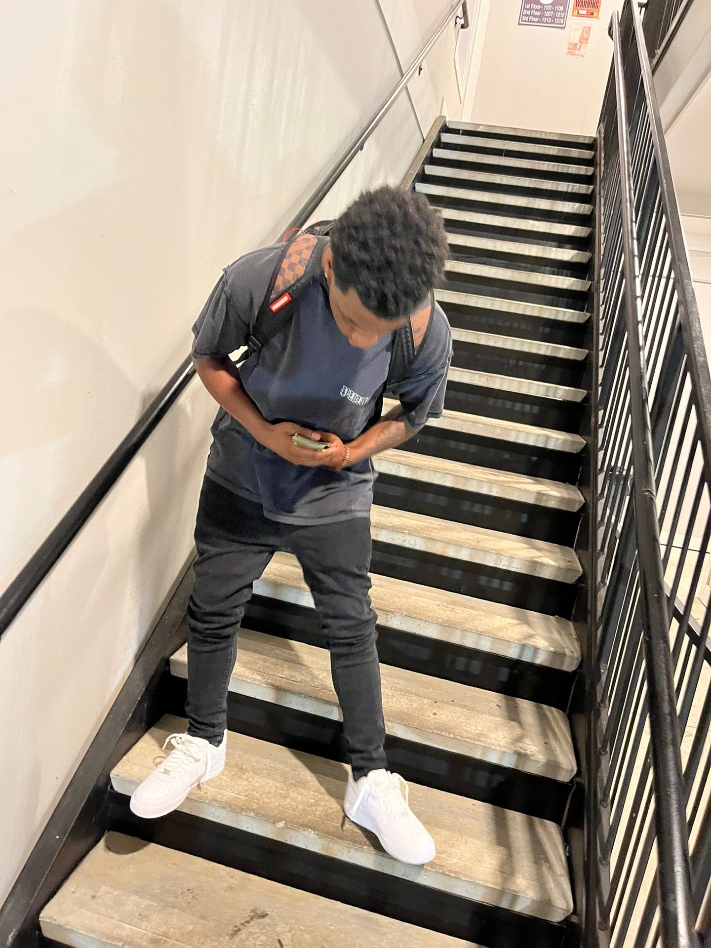 @Milyunaire