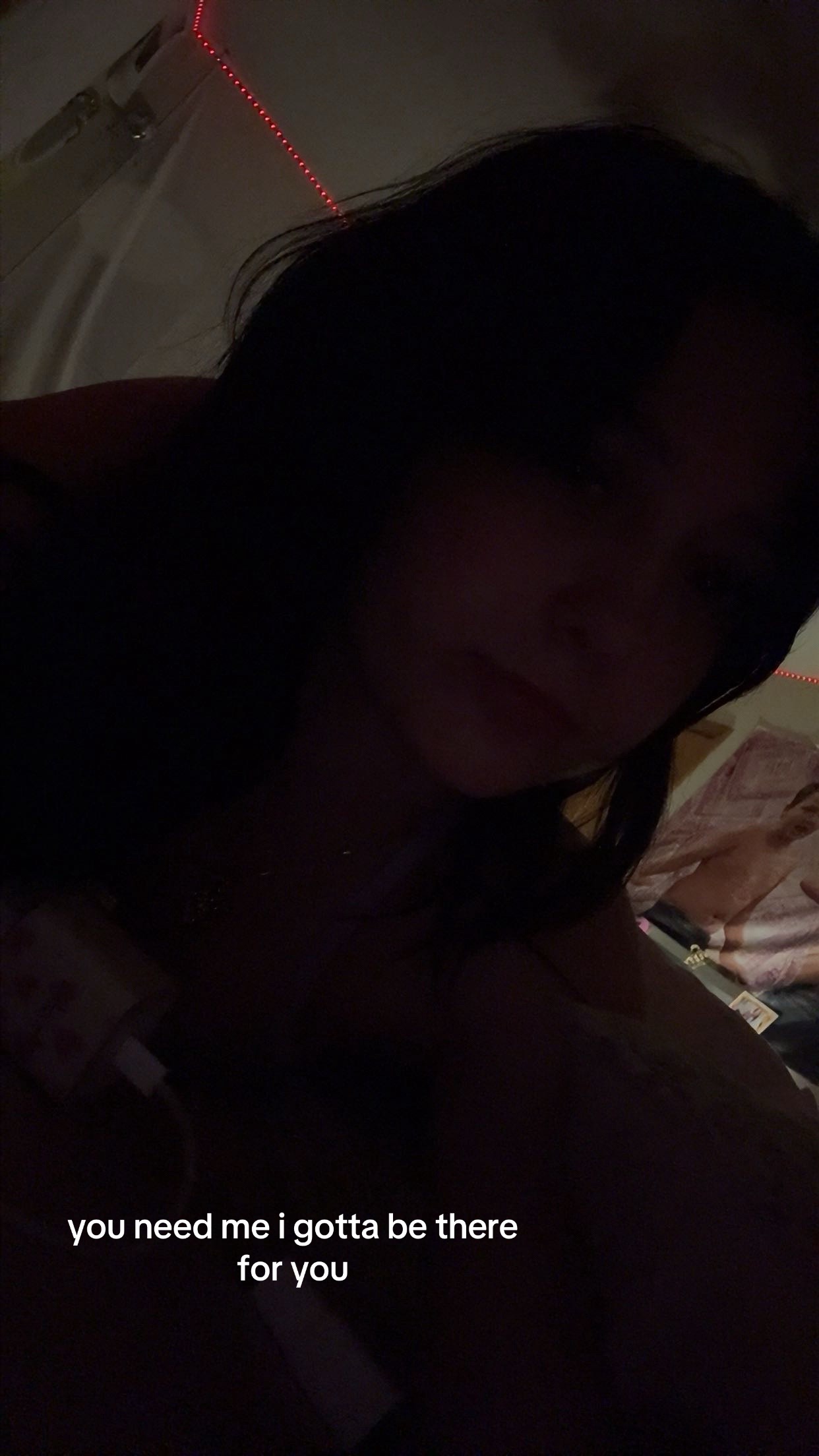 @Chloie.